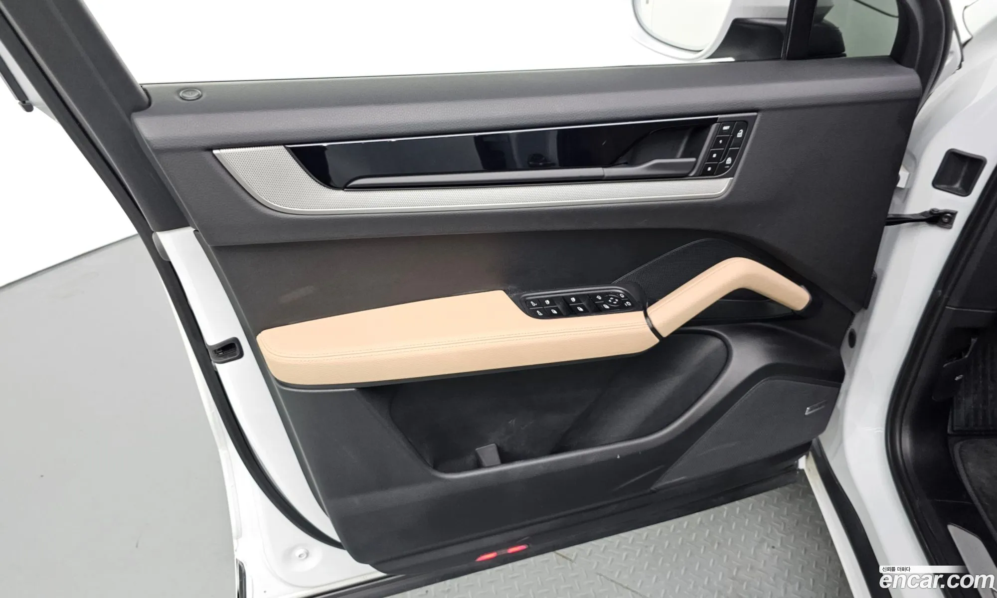 Porsche Cayenne 2025 WP1BA29Y1SDA55478 — 15