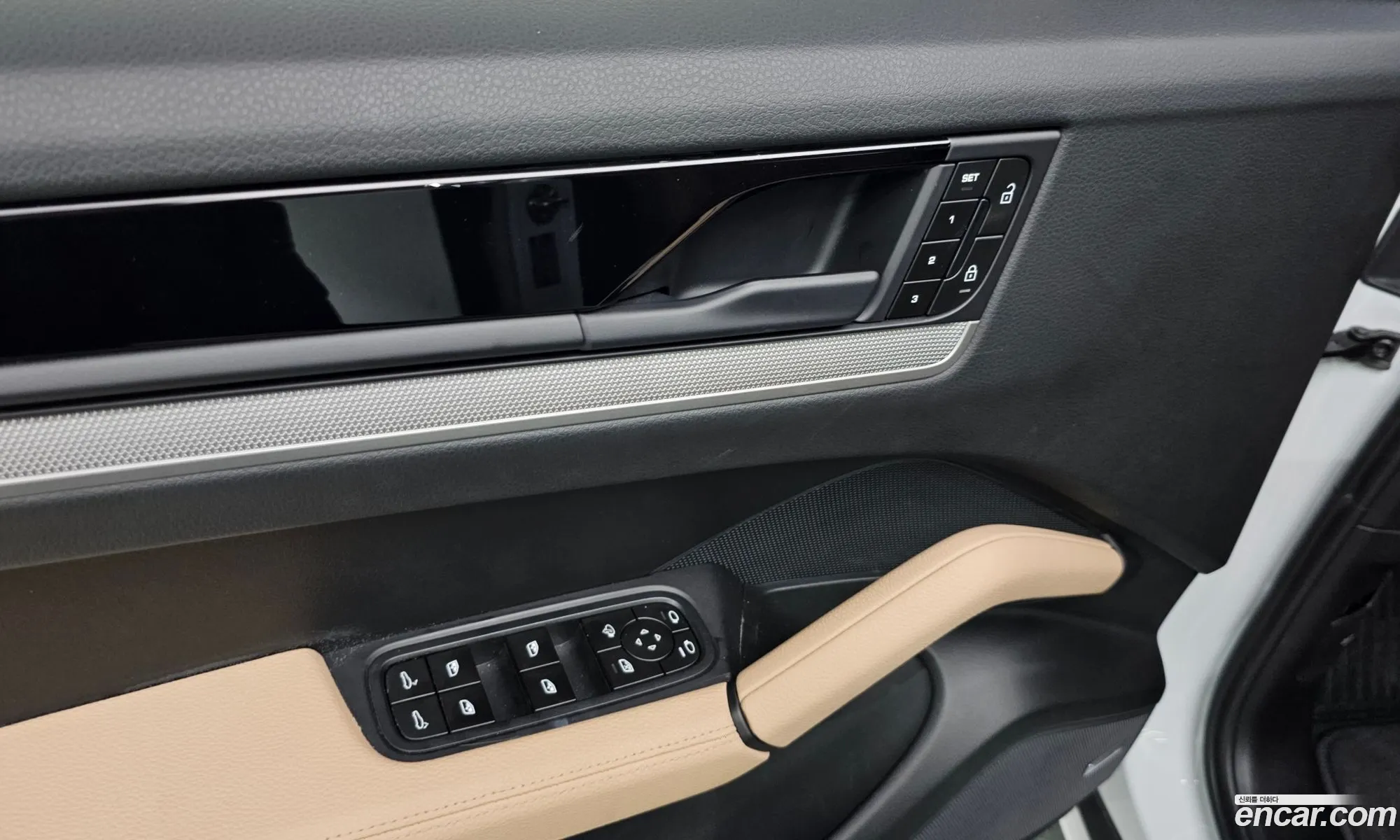 Porsche Cayenne 2025 WP1BA29Y1SDA55478 — 18