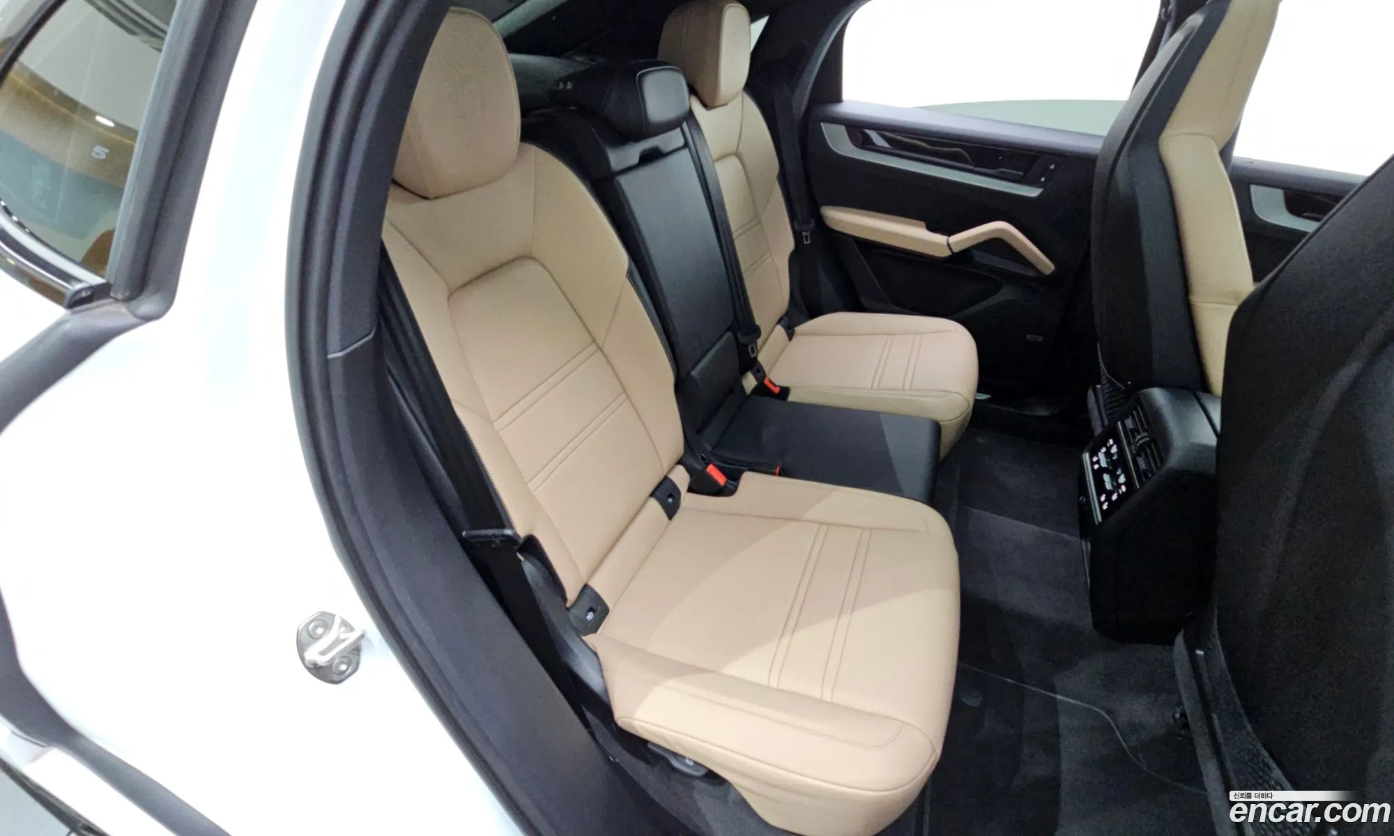 Porsche Cayenne 2025 WP1BA29Y1SDA55478 — 17