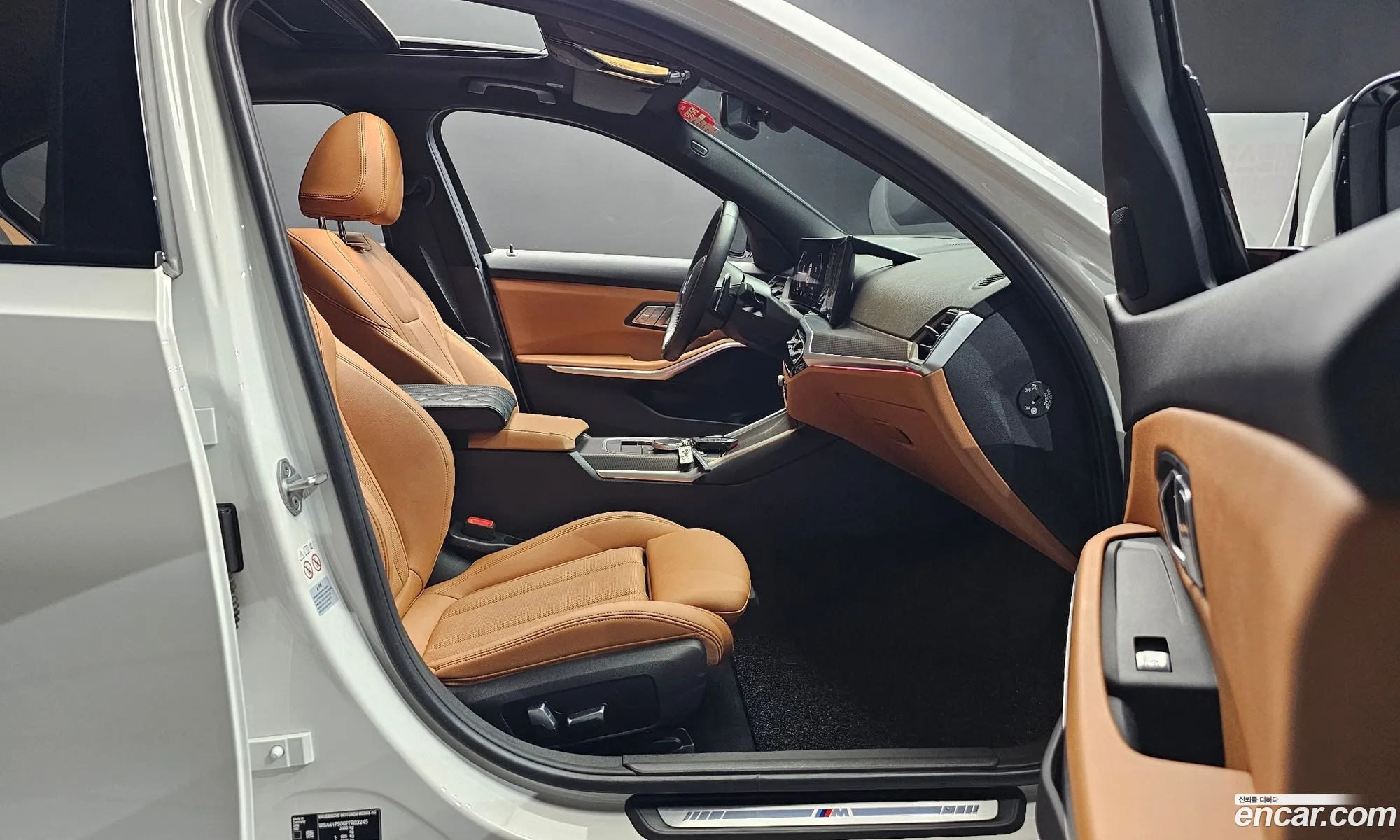 BMW 3 Series 2023 — 16