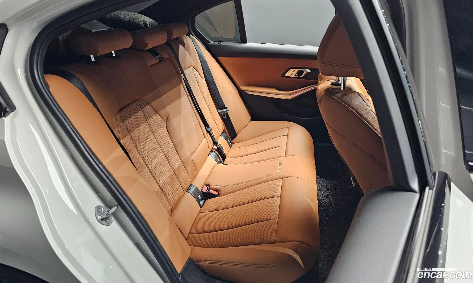 BMW 3 Series 2023 — 8