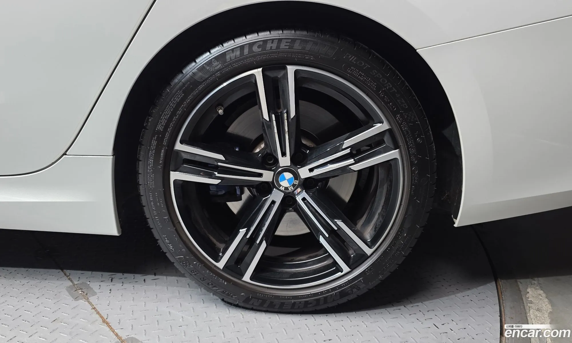 BMW 3 Series 2023 — 34