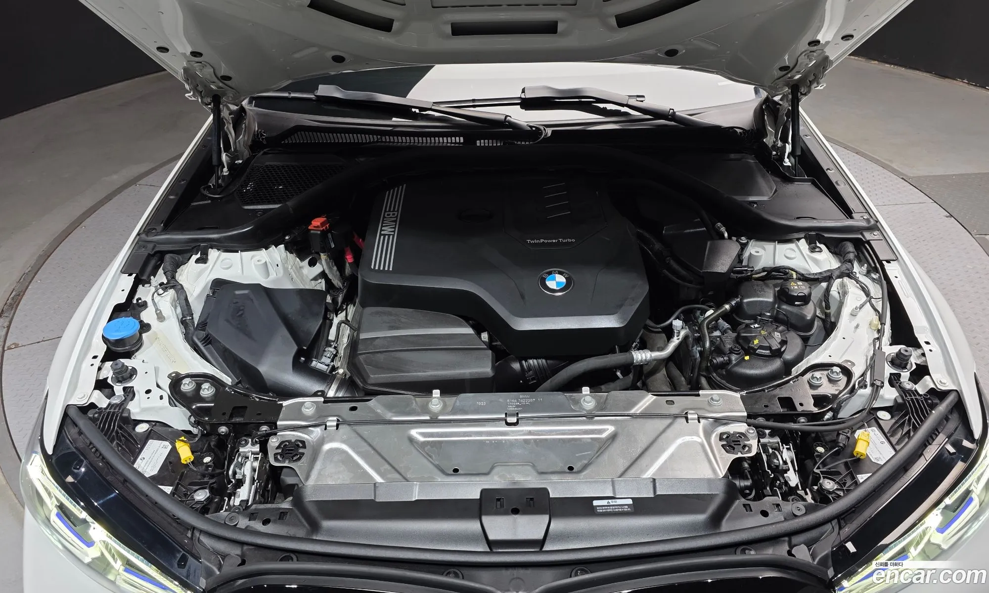 BMW 3 Series 2023 — 13