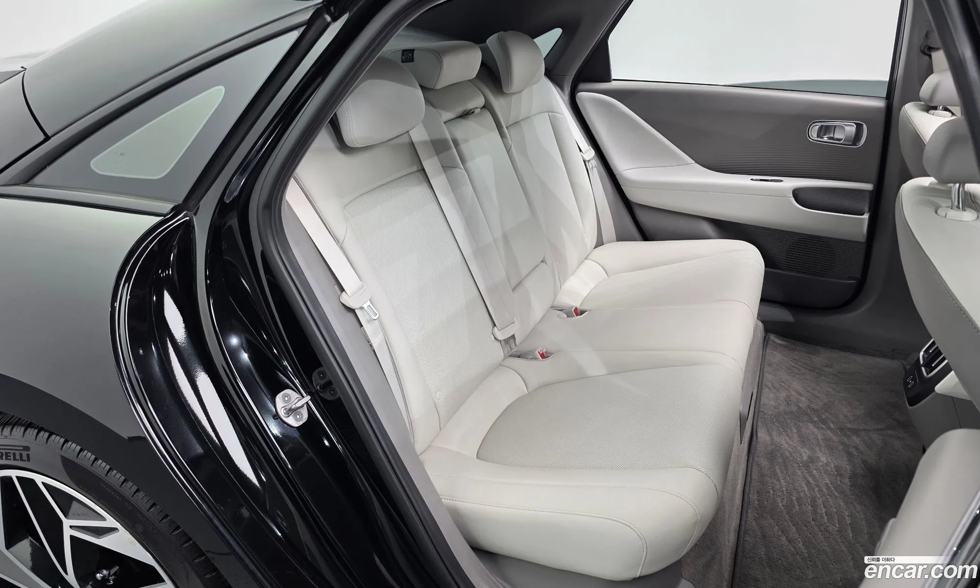Hyundai Ioniq 6 2022 — 5