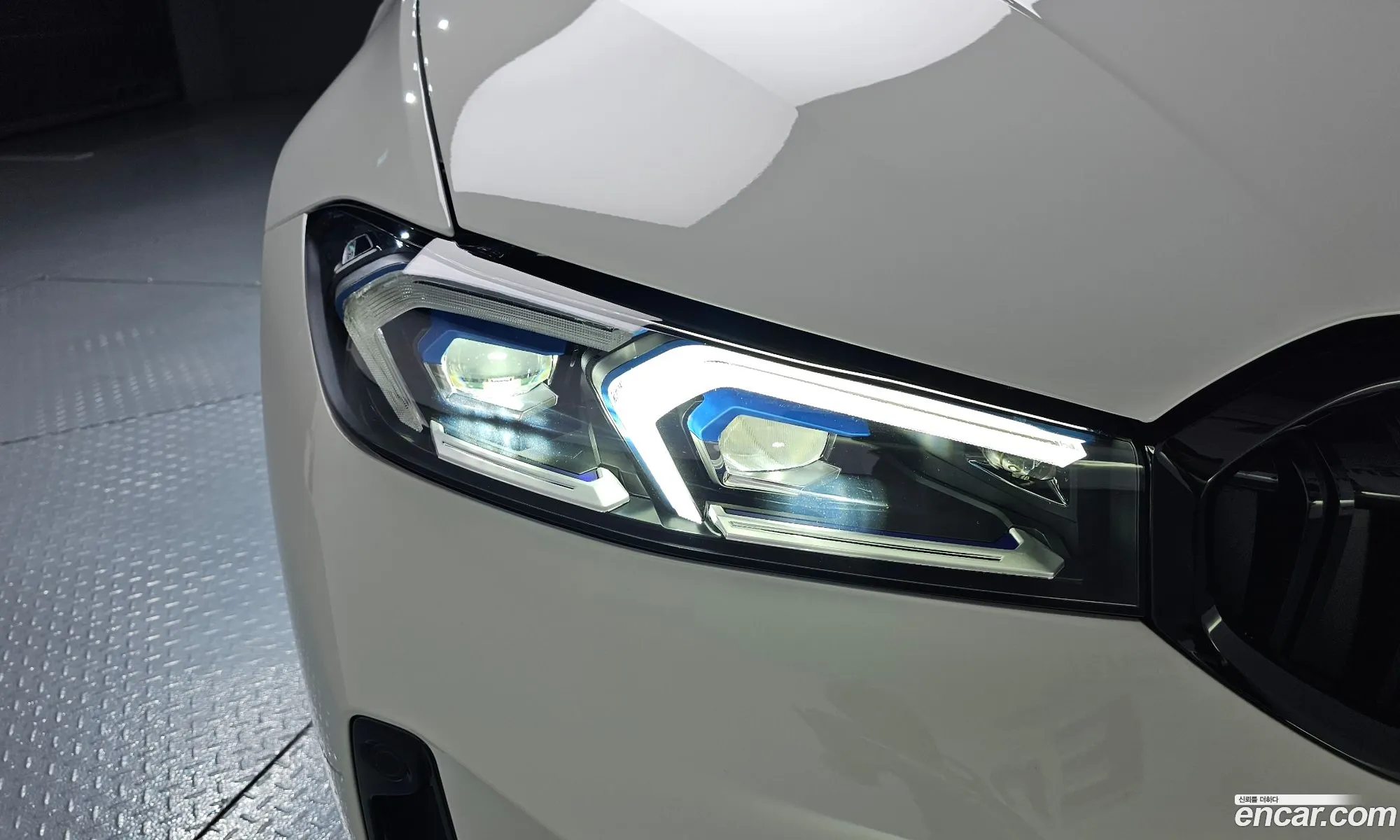 BMW 3 Series 2025 WBA11FF03SFU45504 — 2