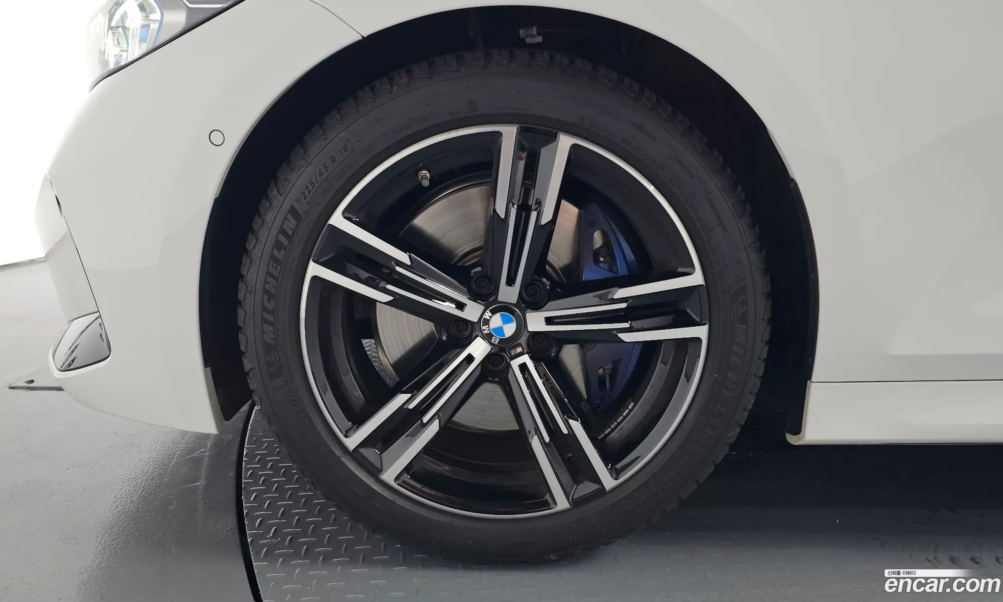 BMW 3 Series 2025 WBA11FF03SFU45504 — 15