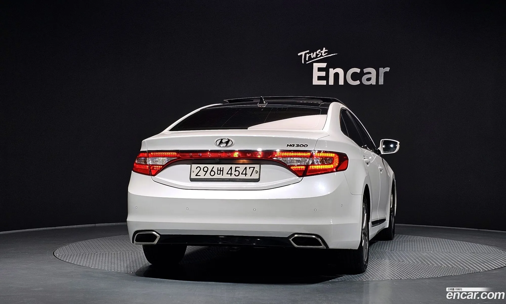 Hyundai Grandeur HG 2015 — 18