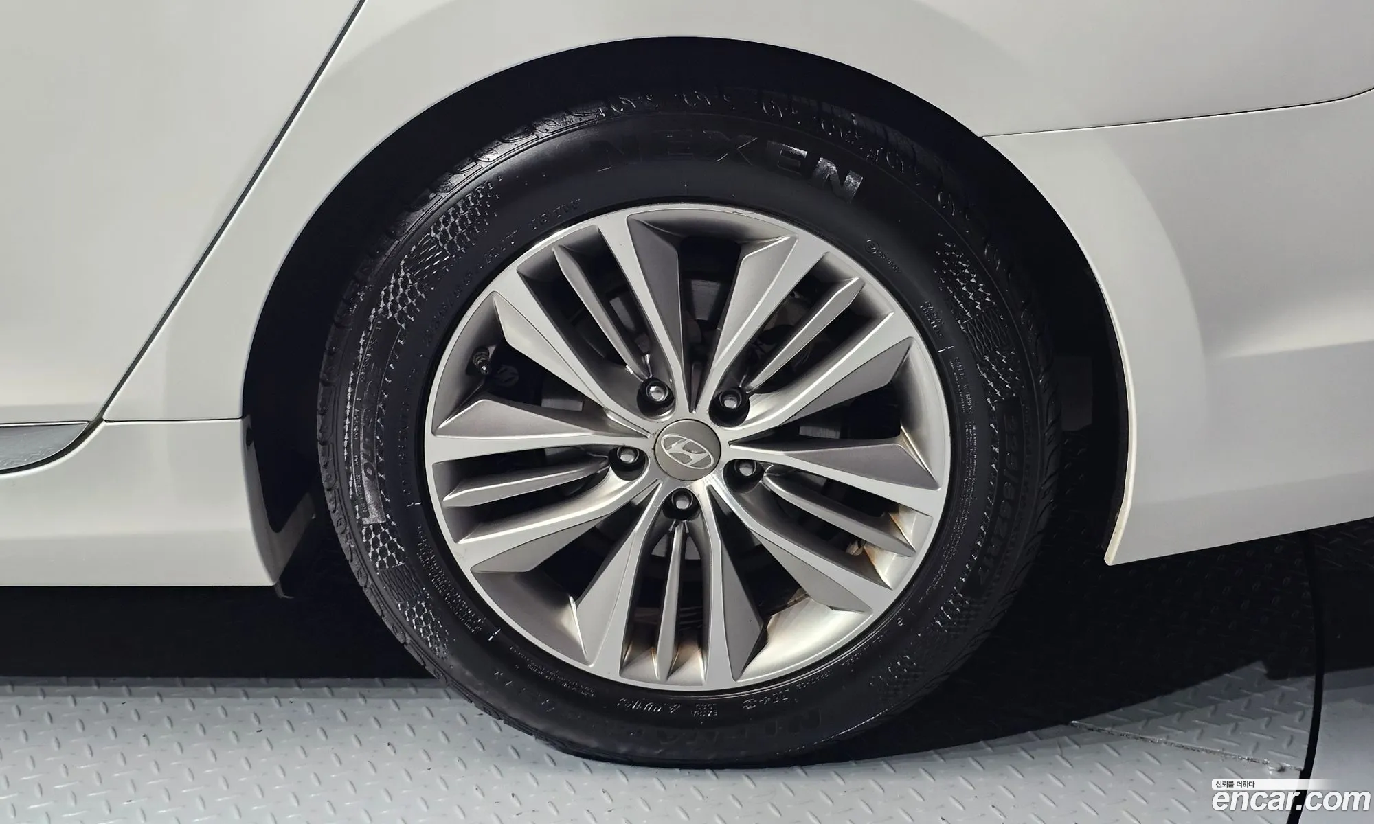 Hyundai Grandeur HG 2015 — 2