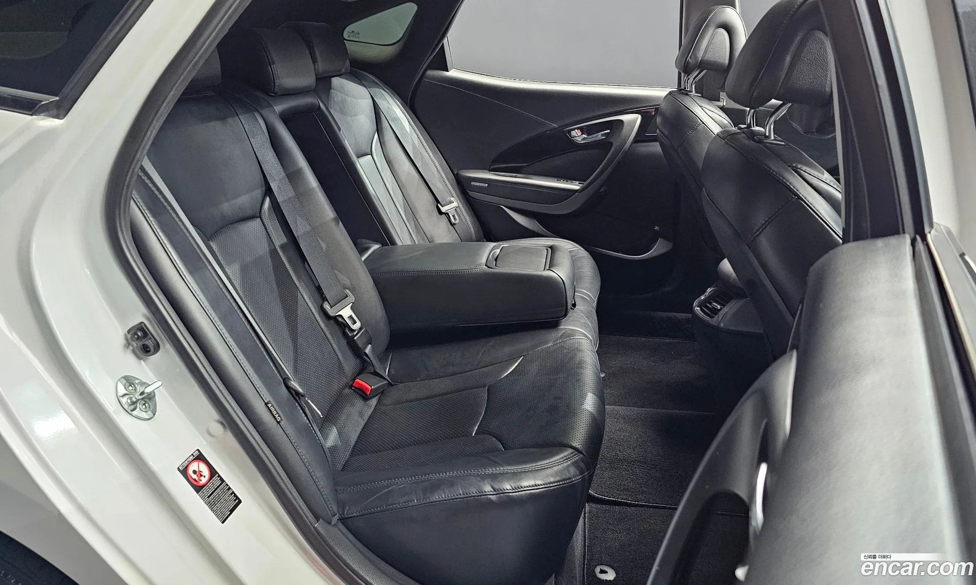 Hyundai Grandeur HG 2015 — 17