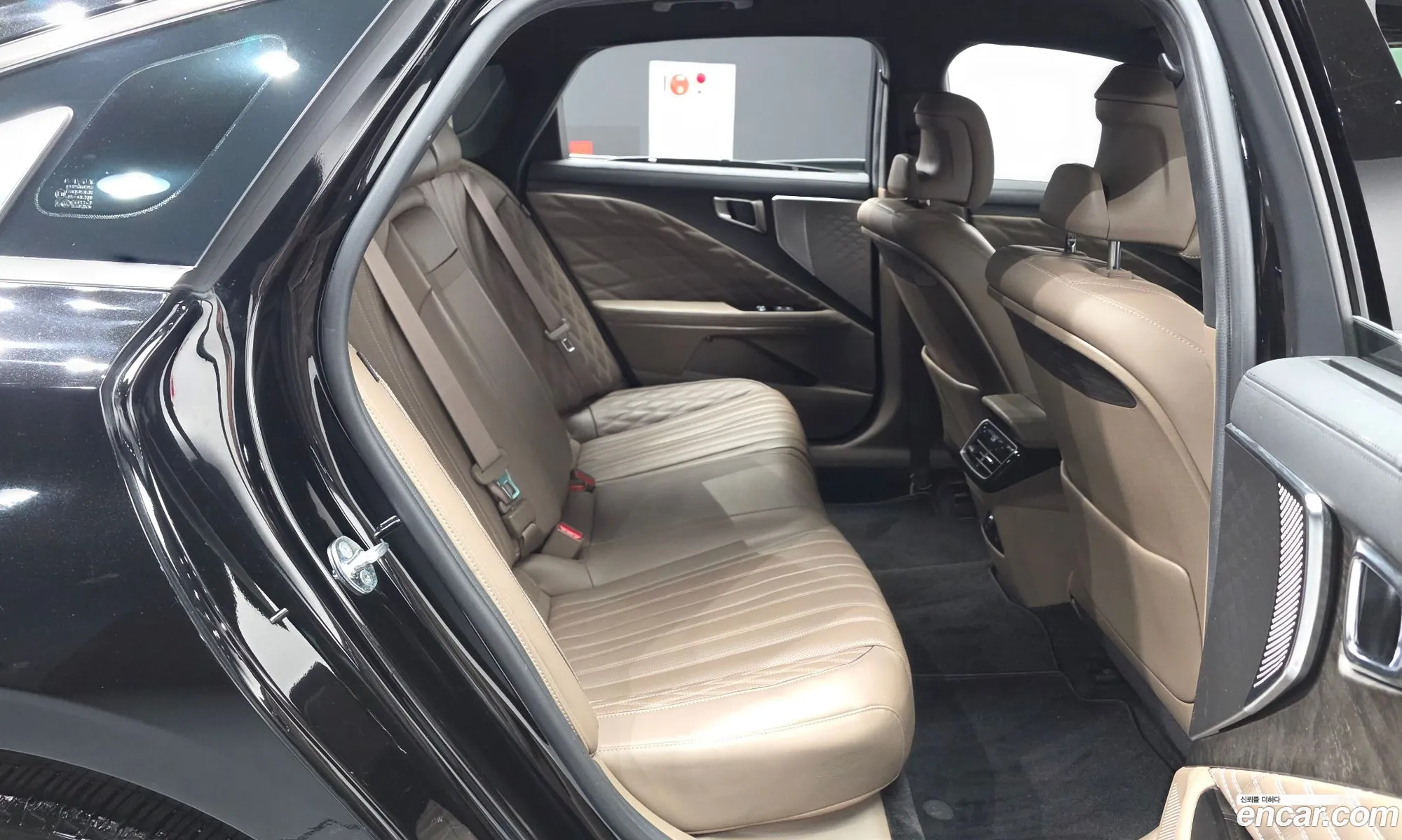 Kia K8 2021 — 17