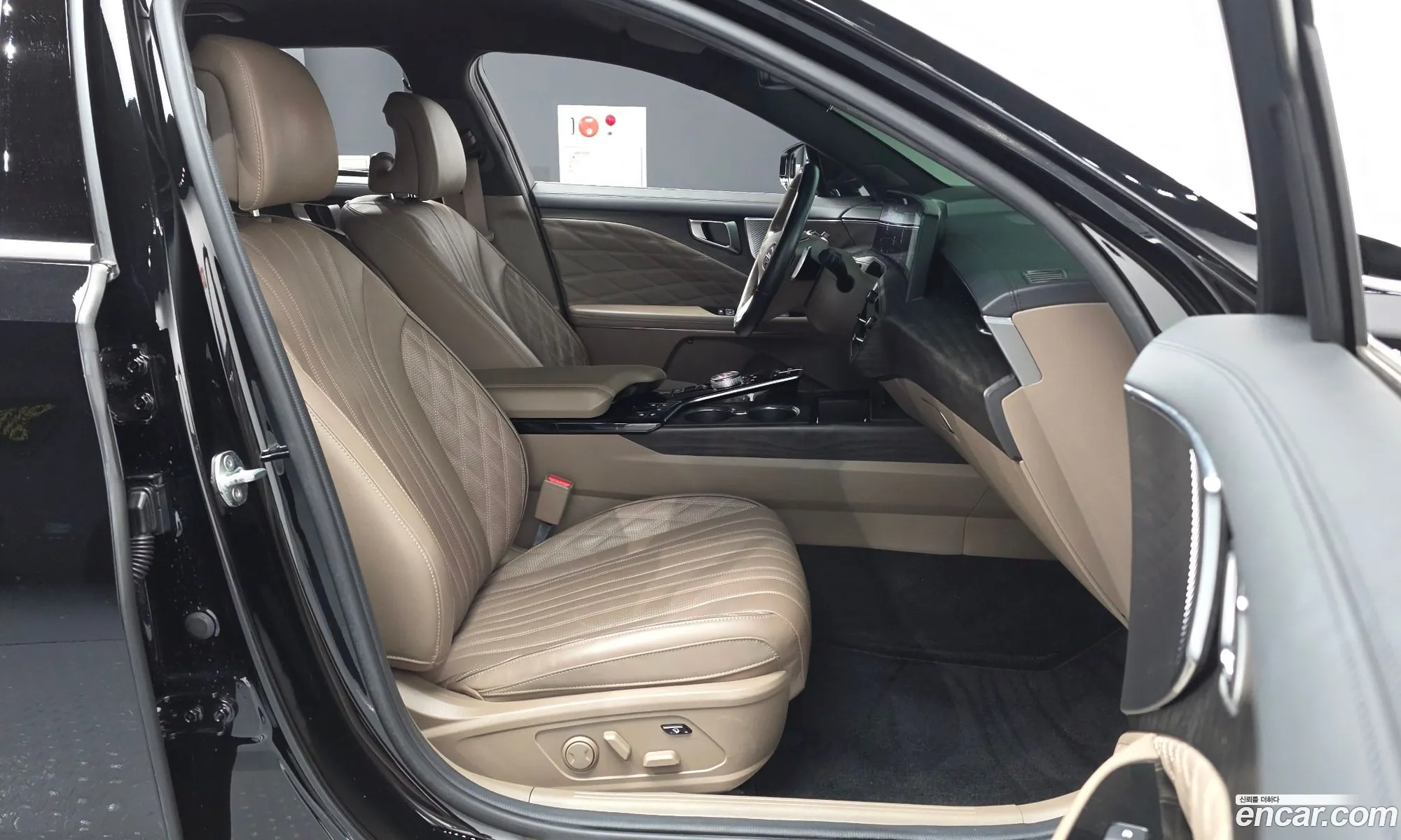 Kia K8 2021 — 11