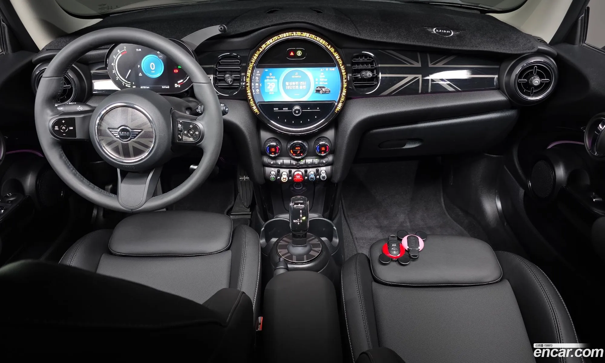 Mini Cooper 2023 — 17