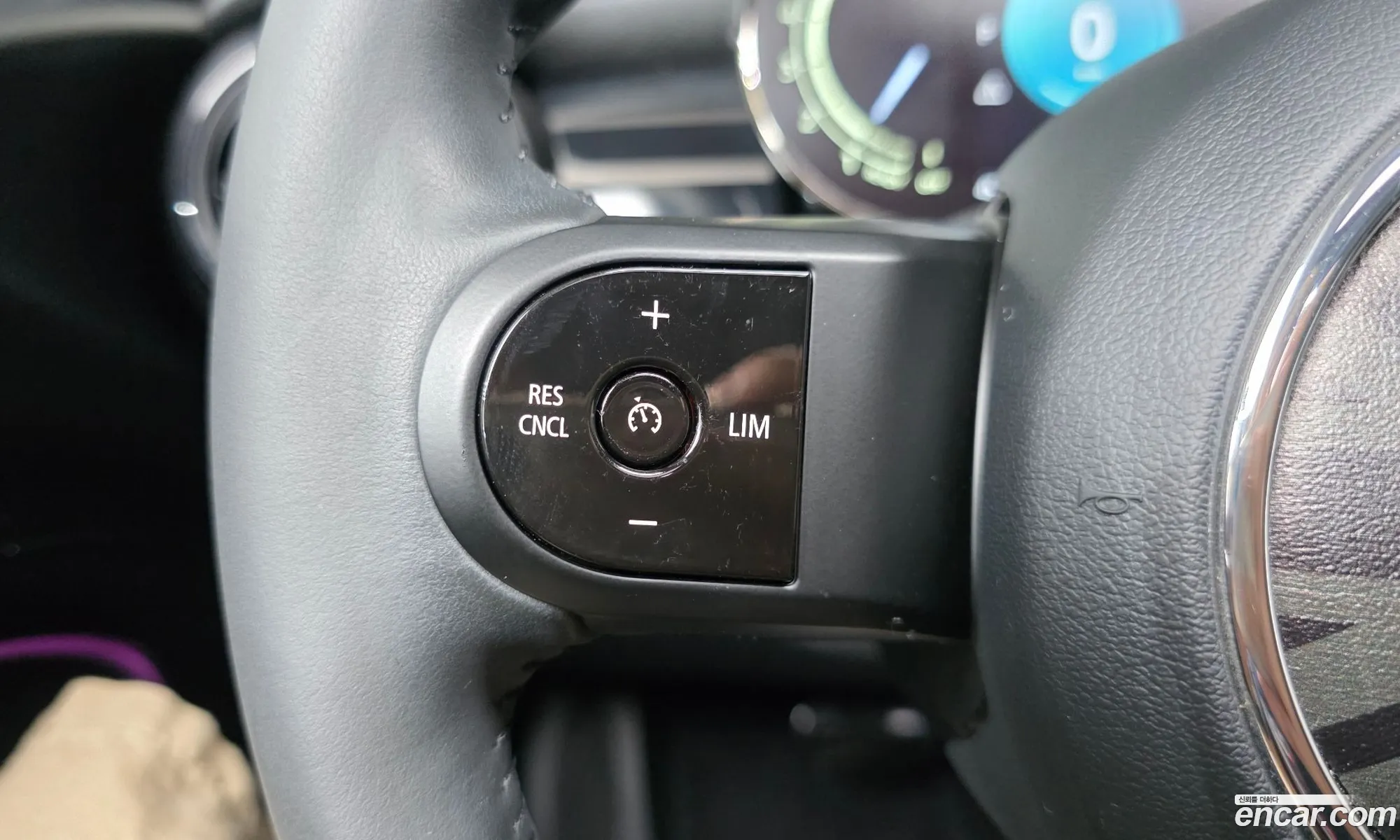 Mini Cooper 2023 — 21