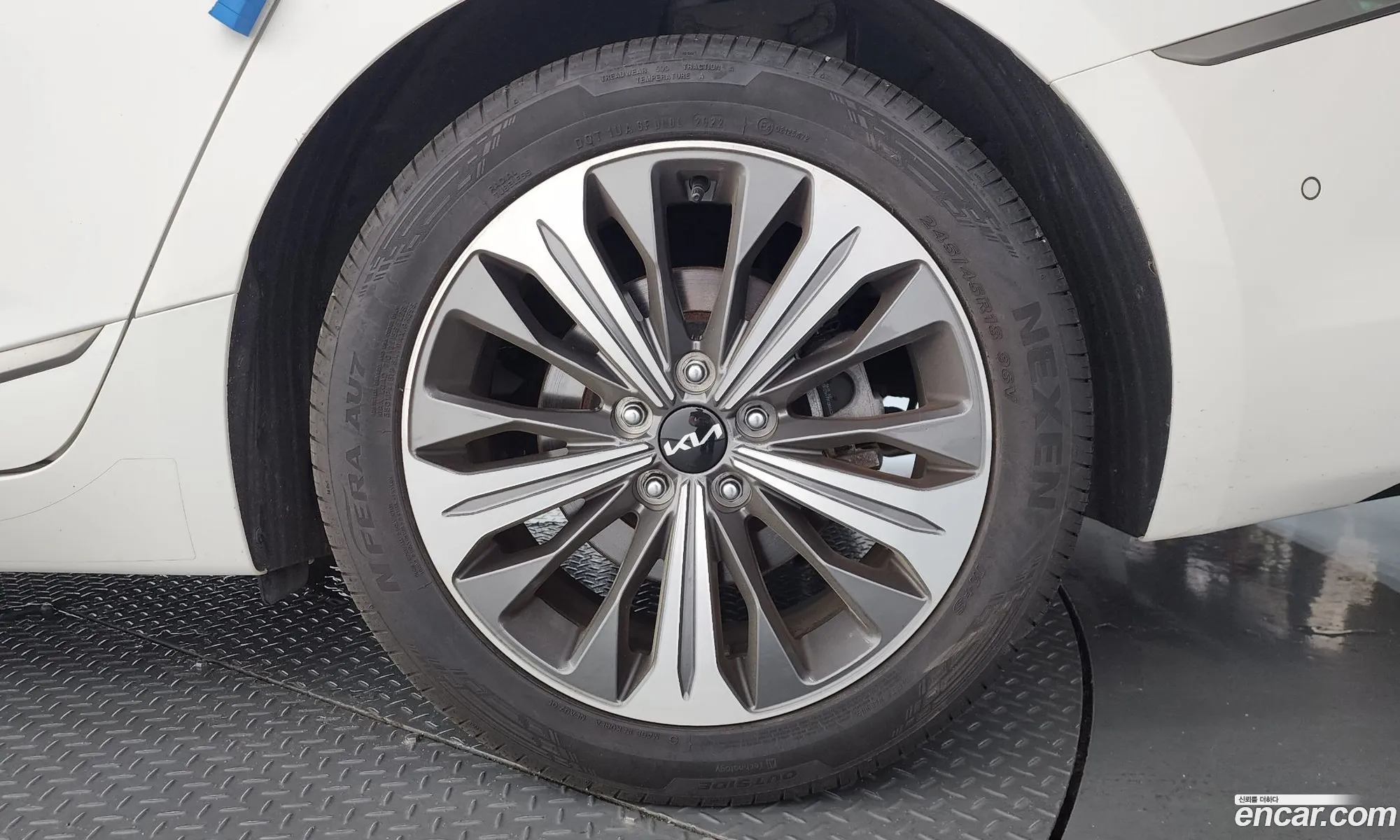 Kia K8 2022 — 25