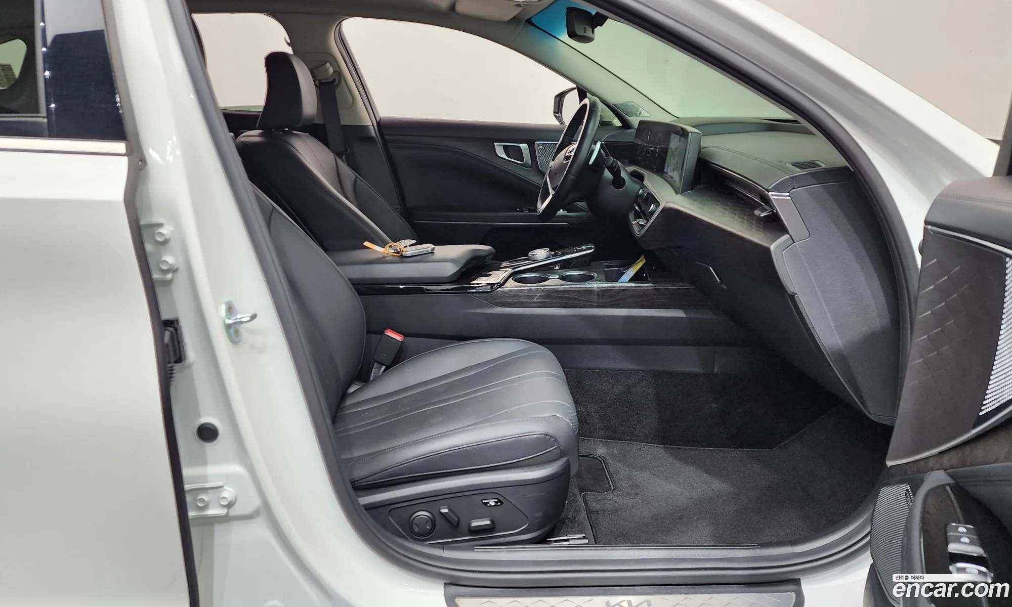 Kia K8 2022 — 13