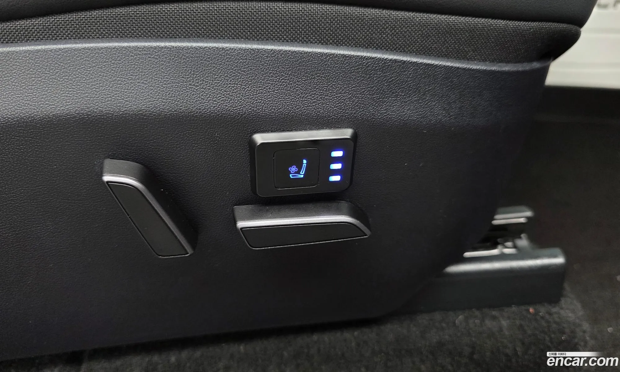 Tesla Model Y 2025 — 18