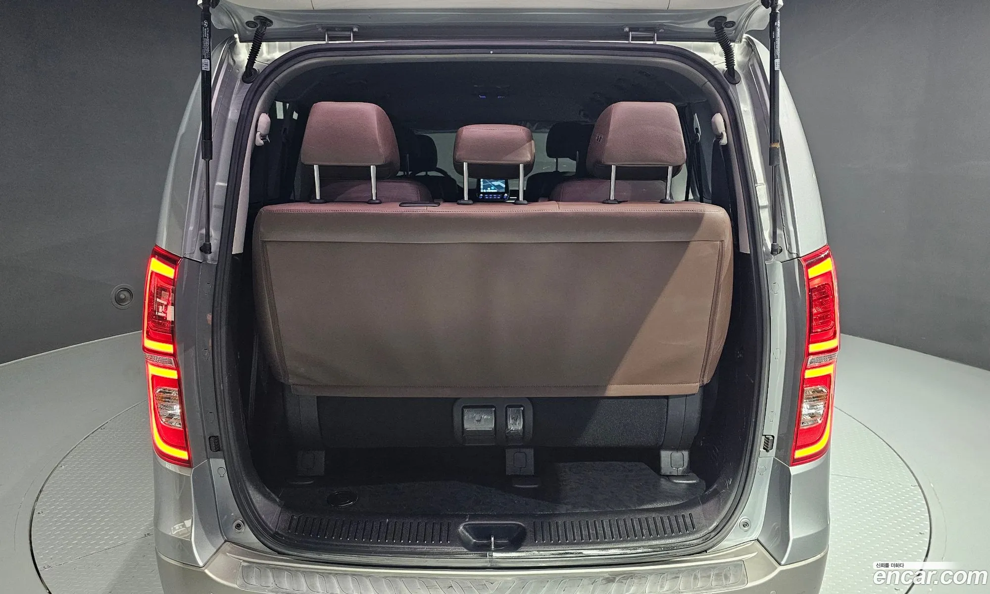 Hyundai Grand Starex 2019 — 9
