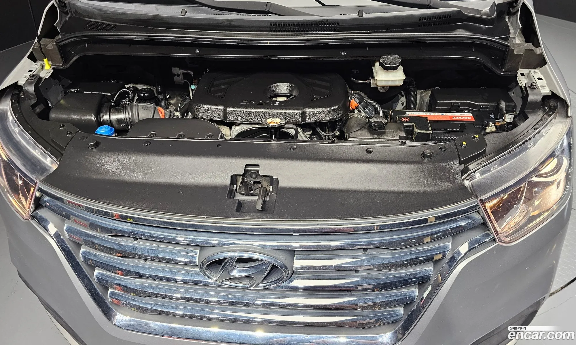Hyundai Grand Starex 2019 — 19