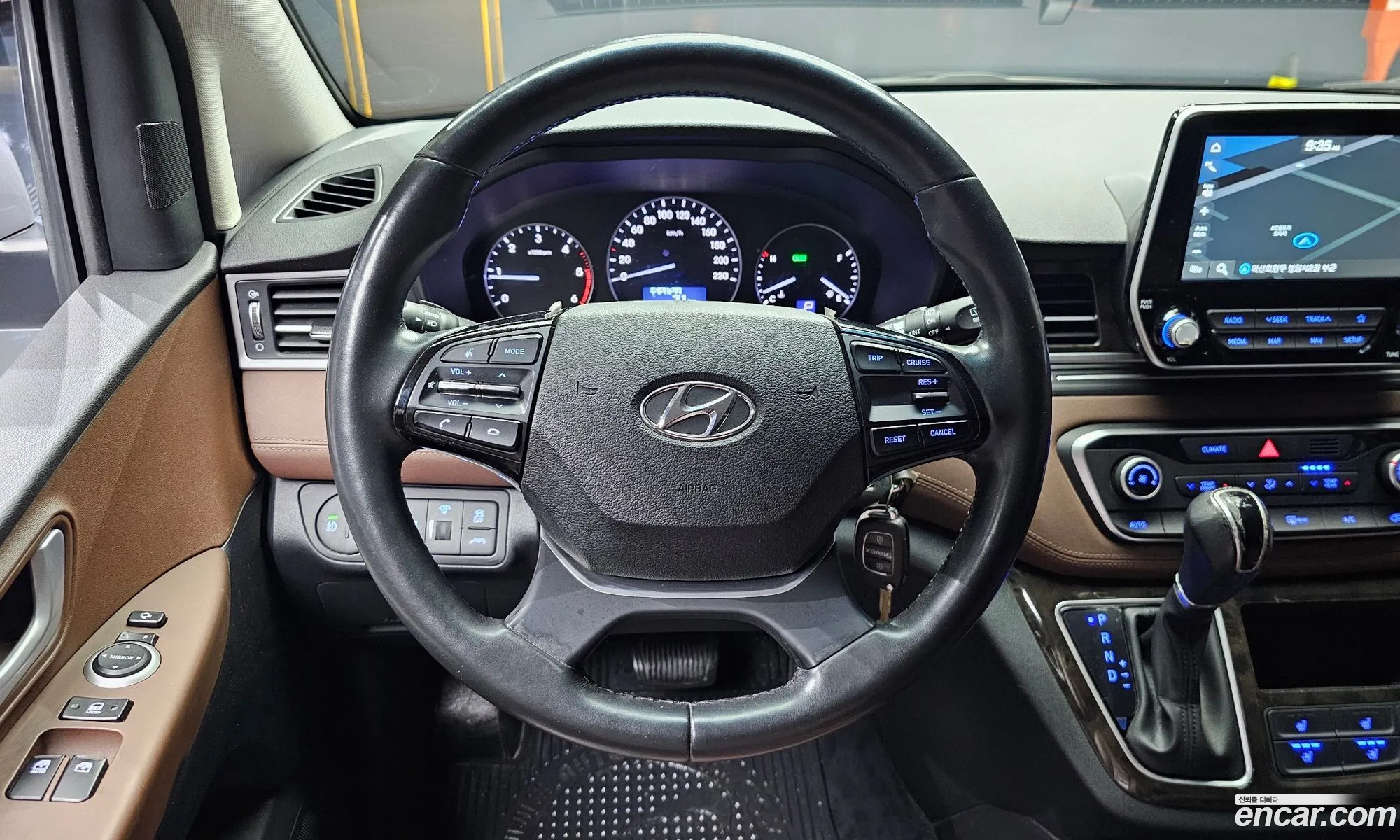 Hyundai Grand Starex 2019 — 10