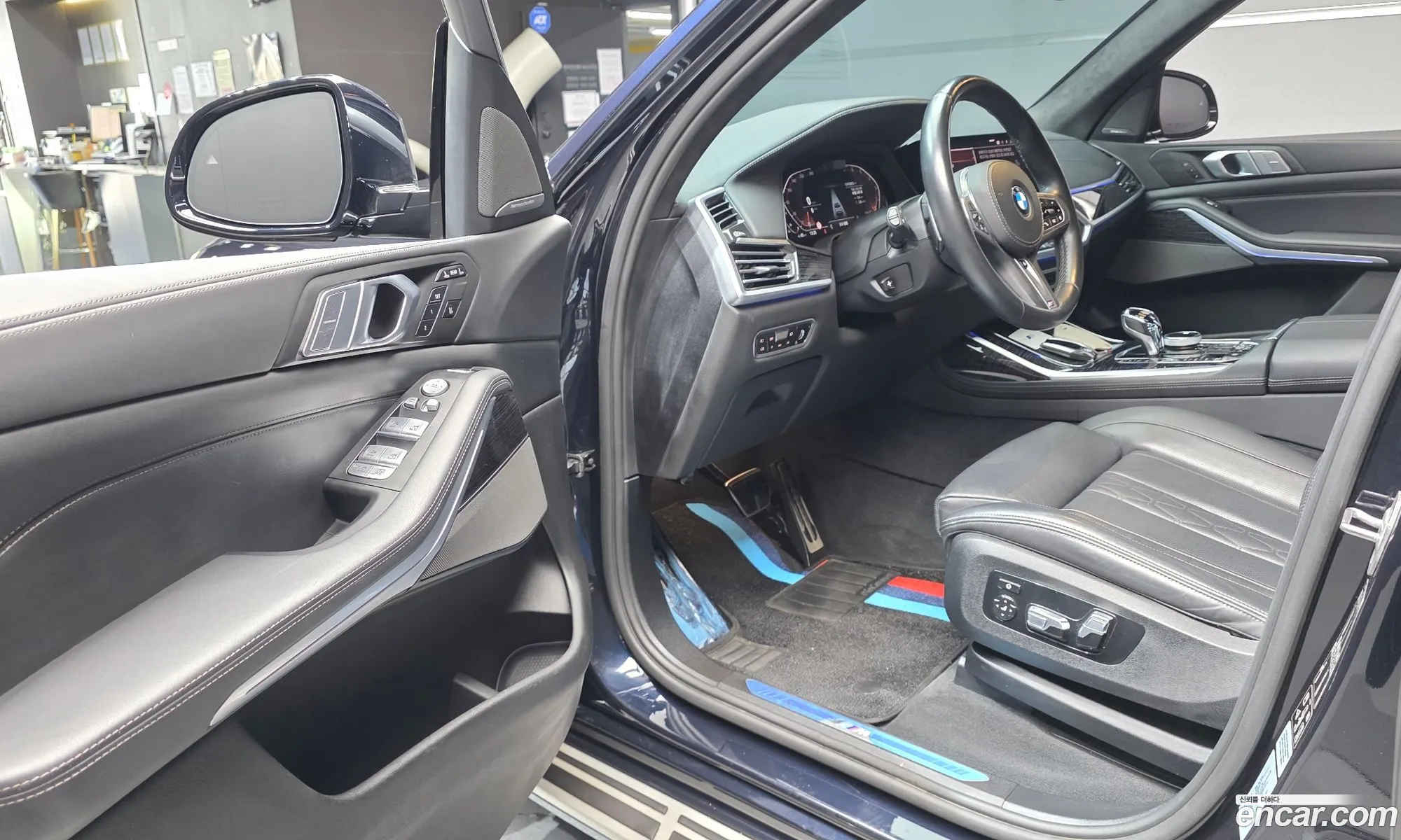 BMW X7 2021 — 18