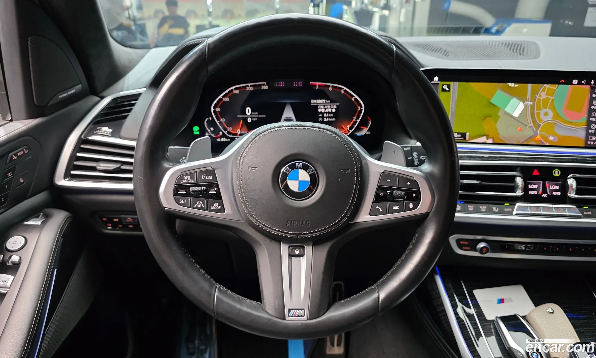 BMW X7 2021 — 27