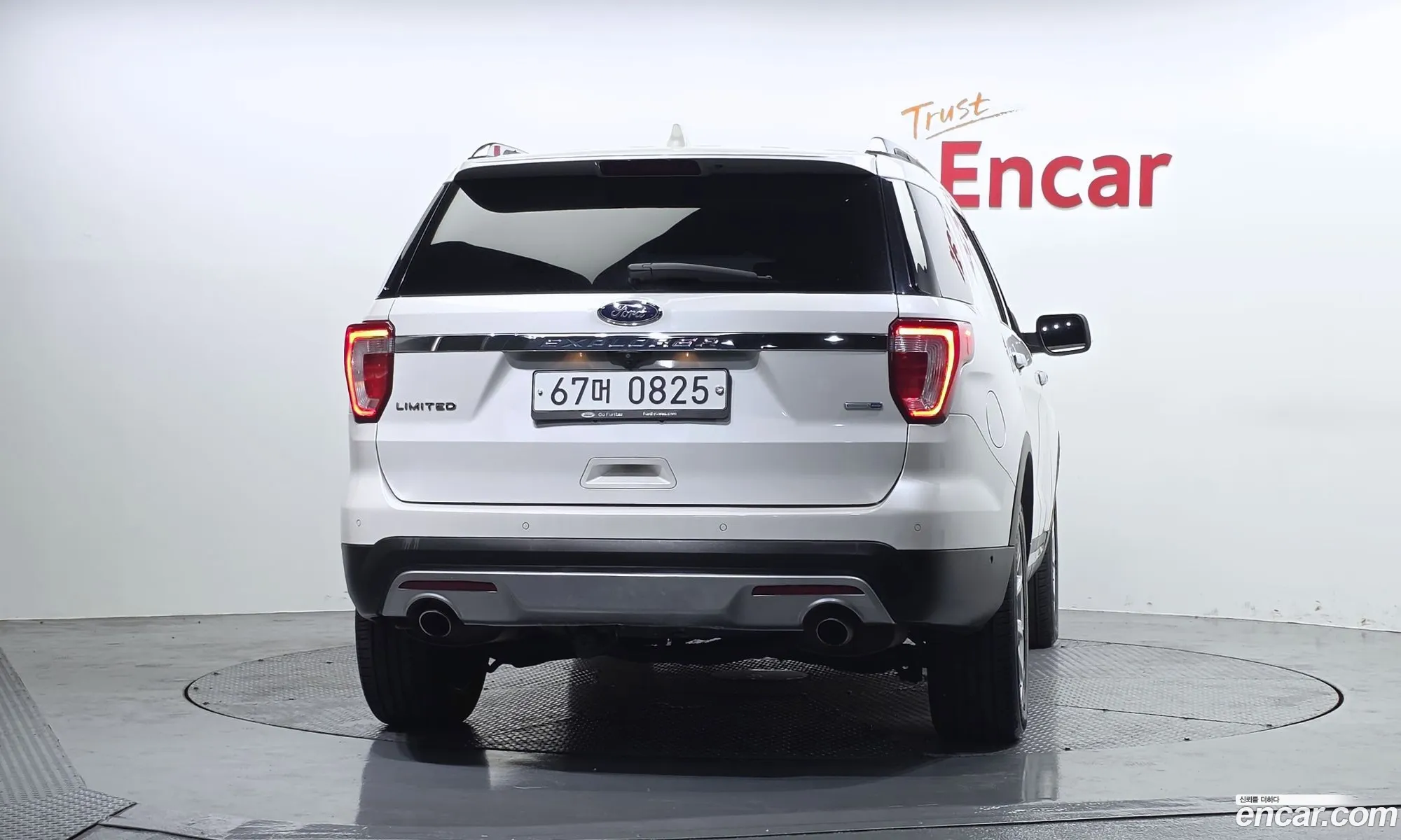 Ford Explorer 2015 1FM5K8FH1GGB24464 — 11