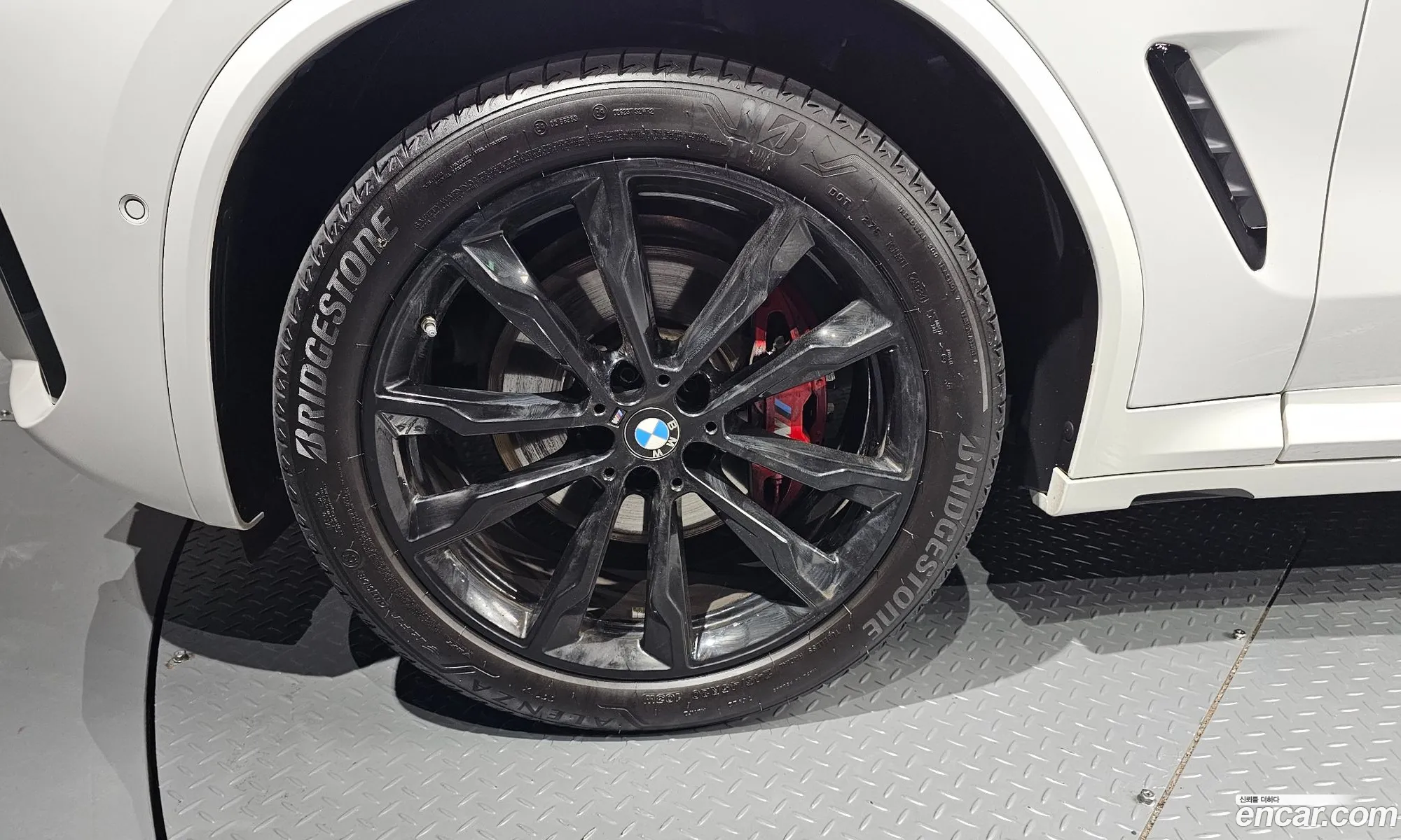 BMW X4 2025 WBA21DT09S9159166 — 31
