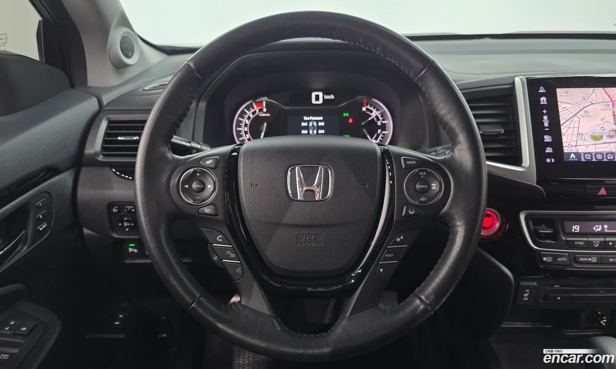 Honda Pilot 2017 5FNYF6850HB200864 — 15