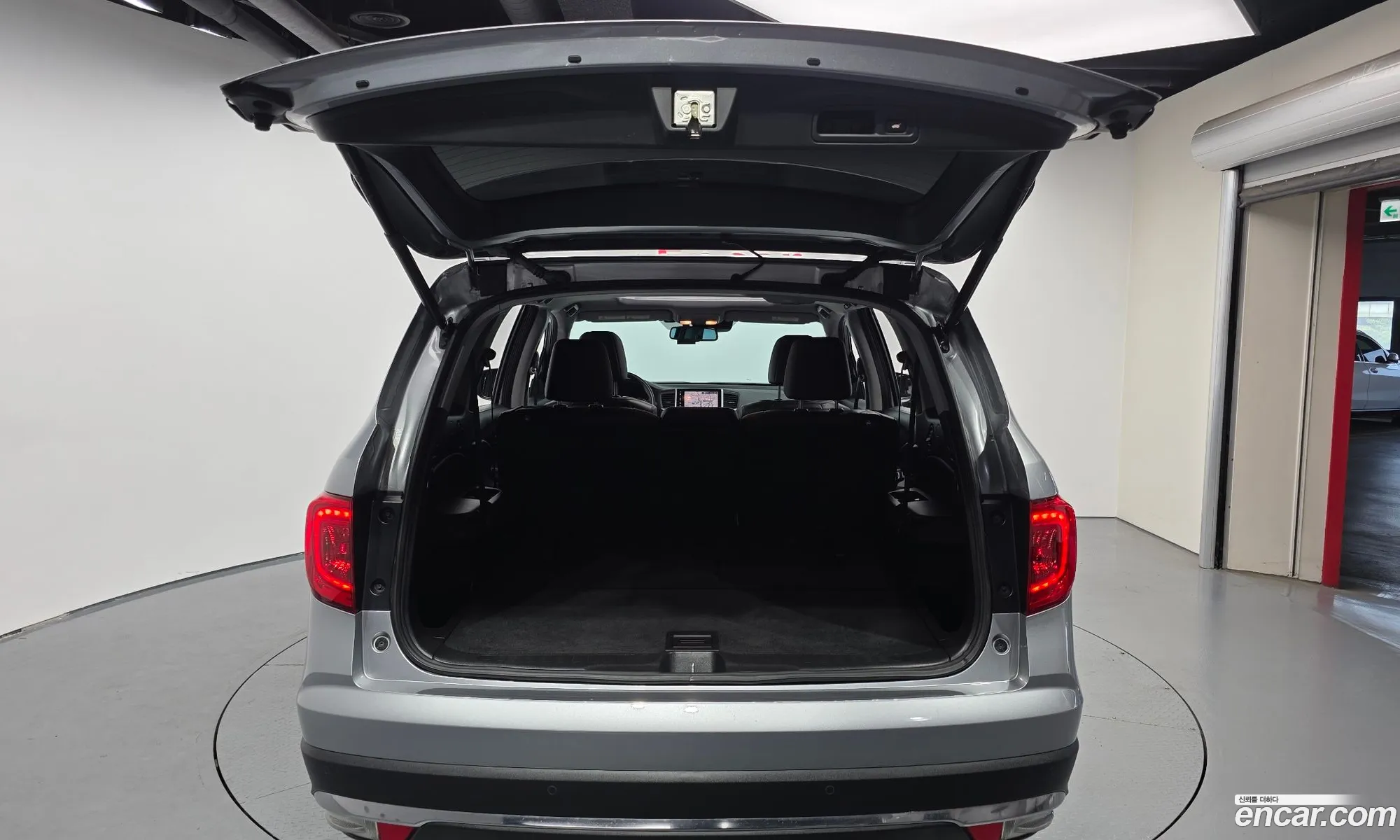 Honda Pilot 2017 5FNYF6850HB200864 — 11