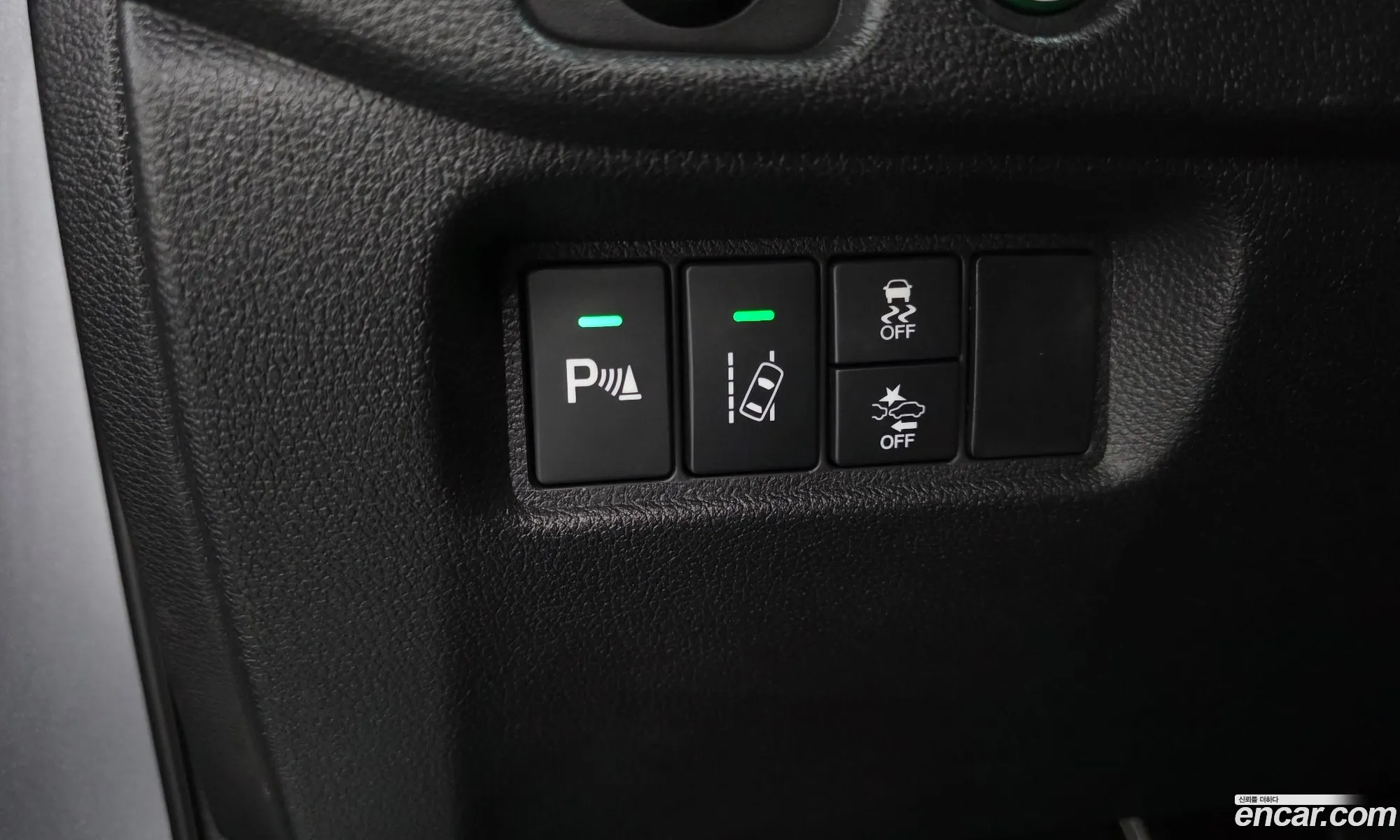 Honda Pilot 2017 5FNYF6850HB200864 — 17