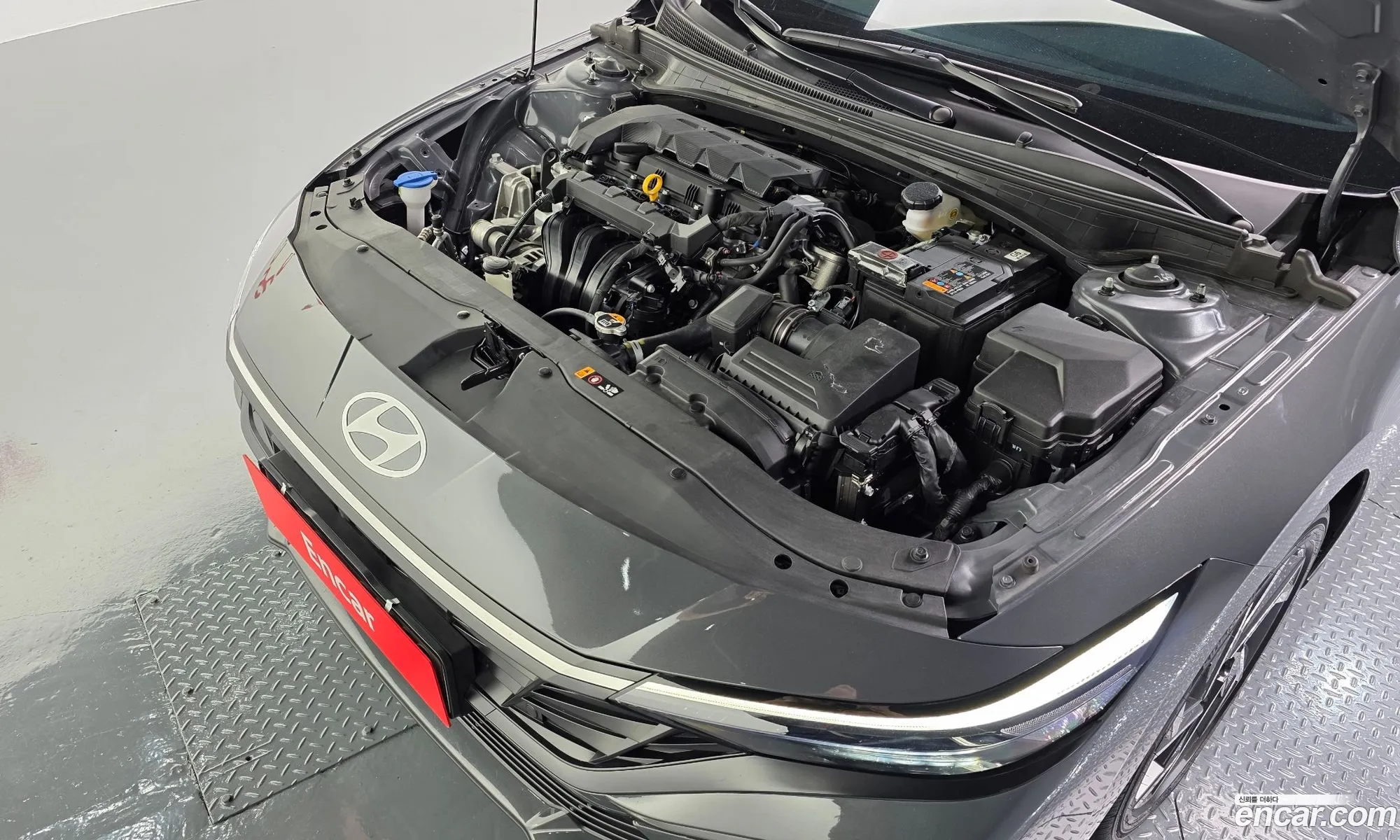 Hyundai Elantra 2024 — 18