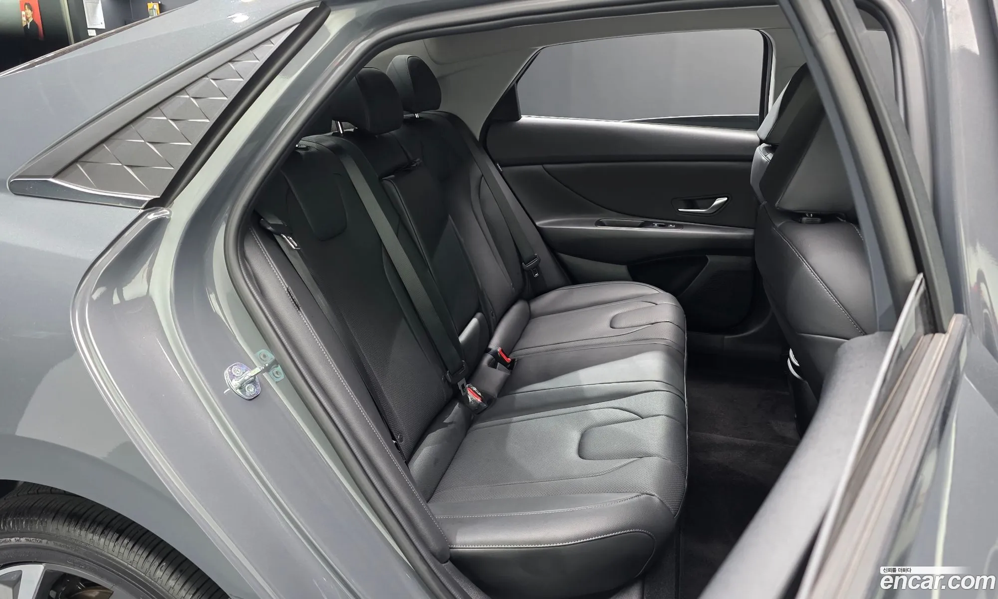 Hyundai Elantra 2024 — 2