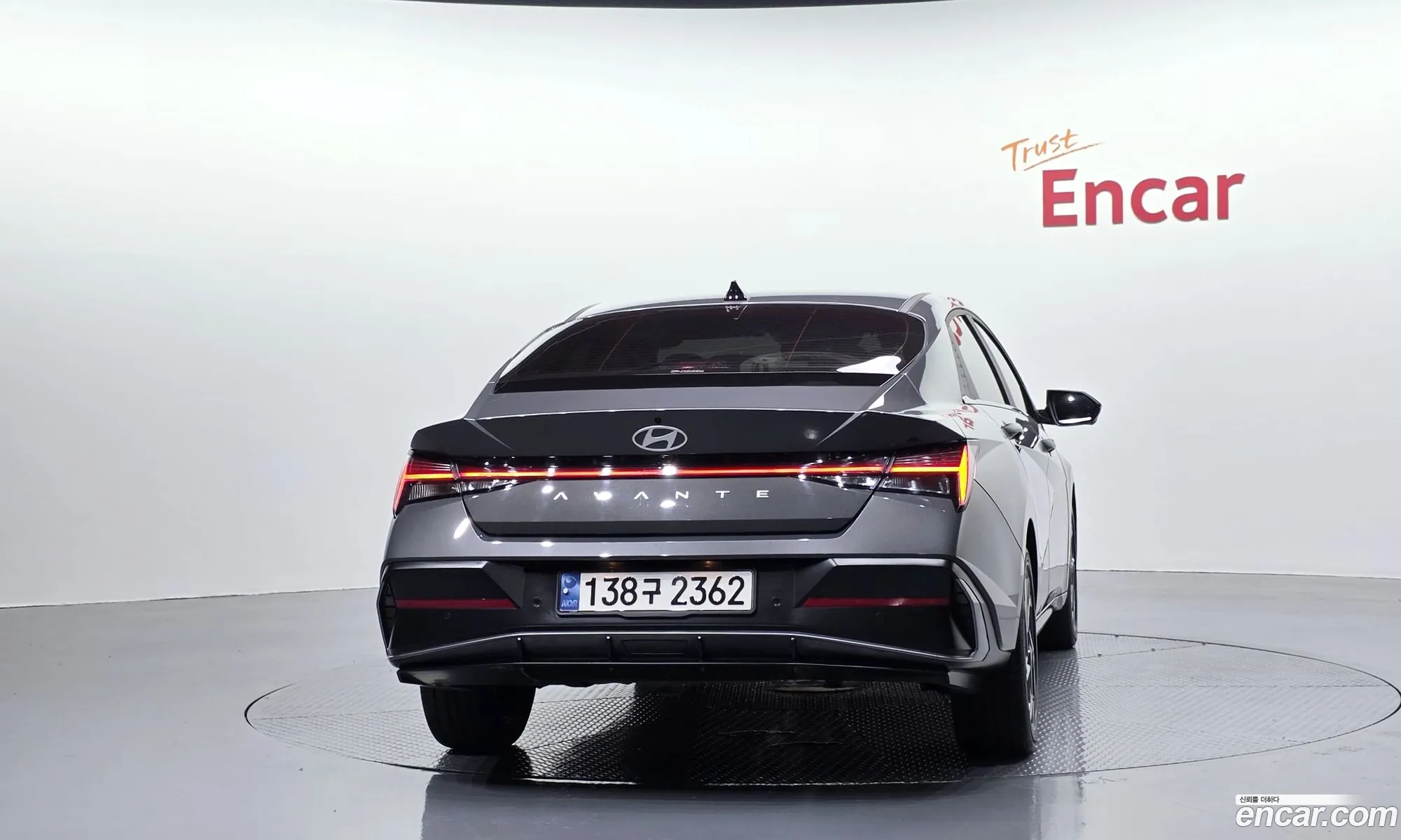 Hyundai Elantra 2024 — 16