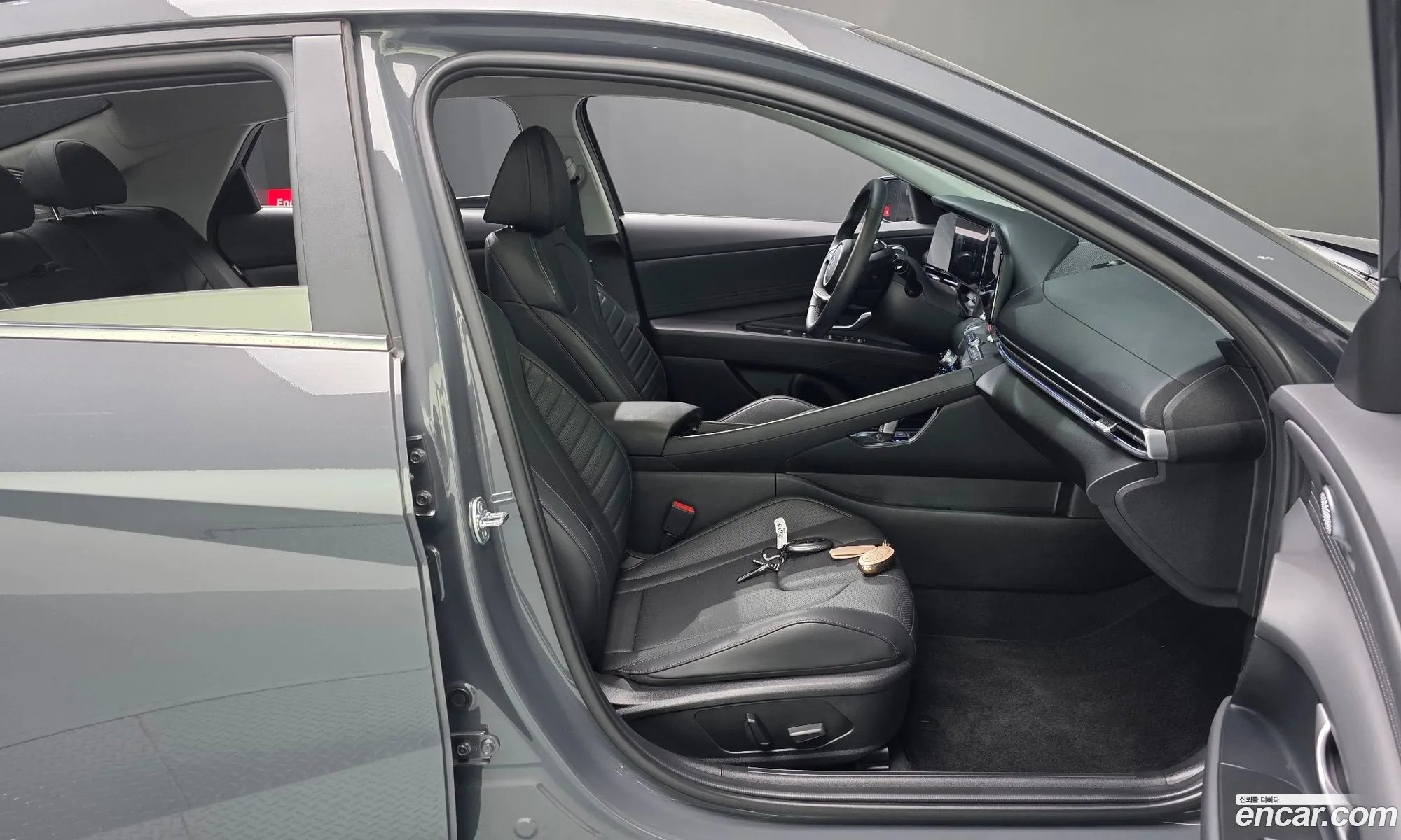 Hyundai Elantra 2024 — 8