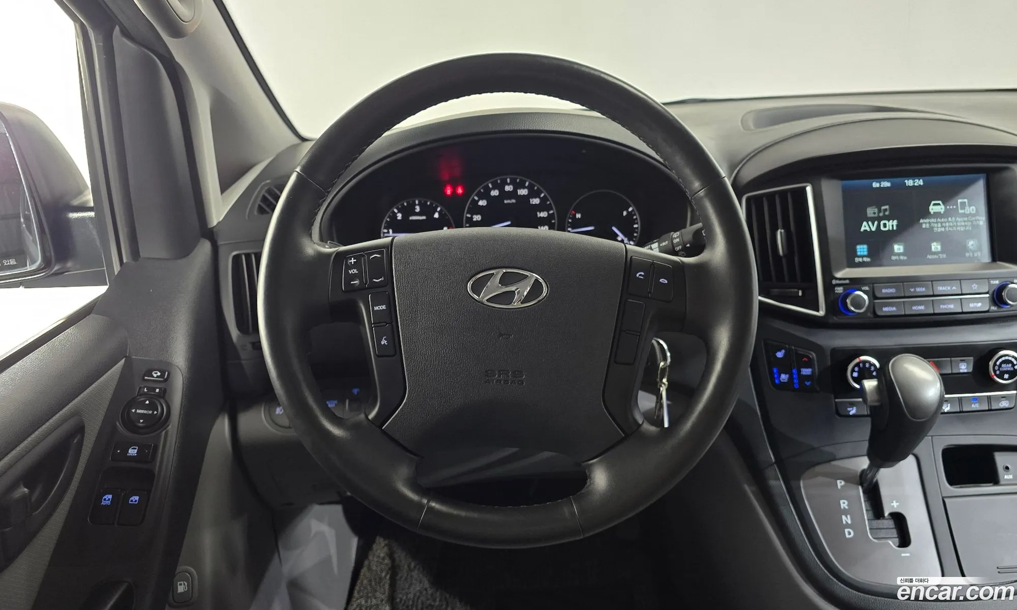 Hyundai Grand Starex 2020 — 19