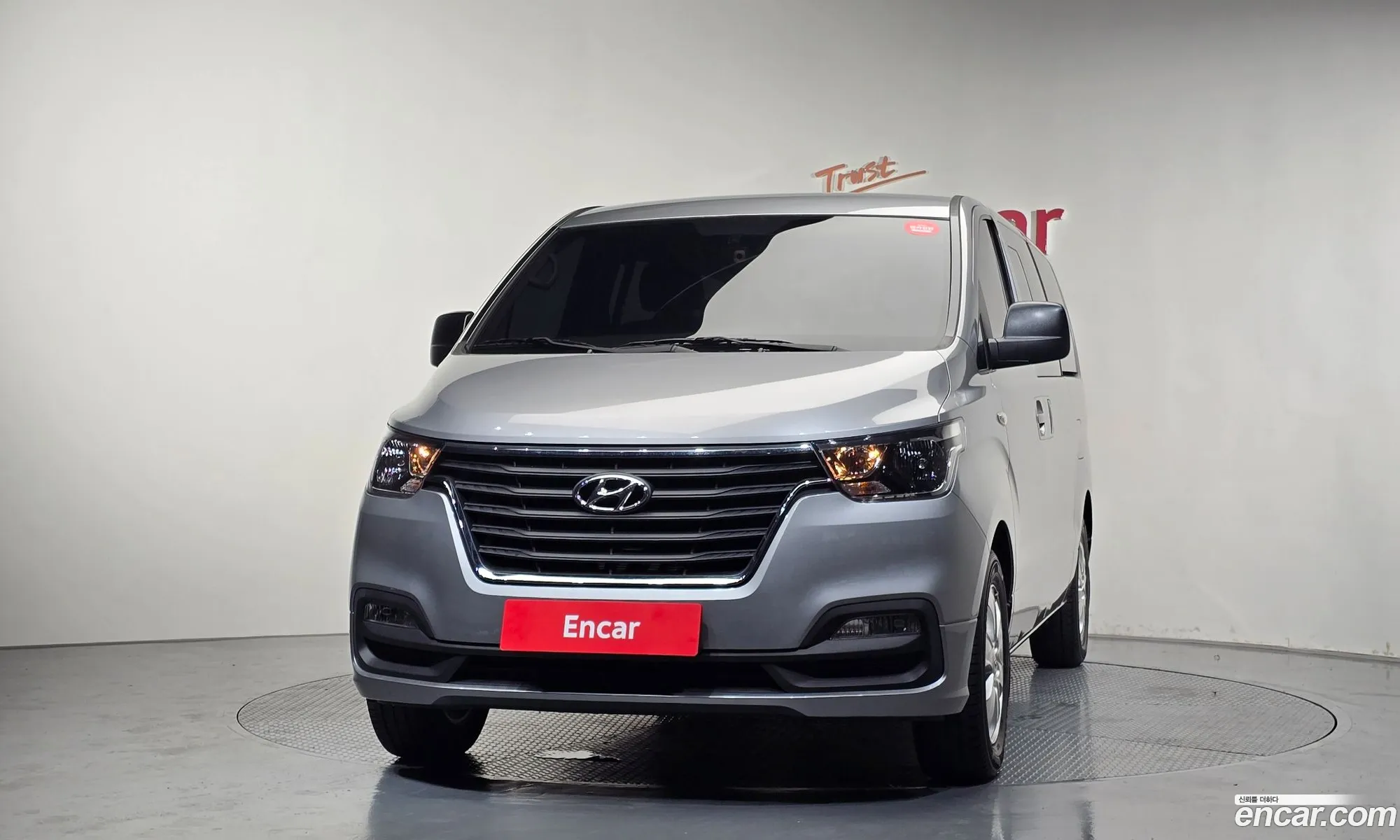 Hyundai Grand Starex 2020 — 16