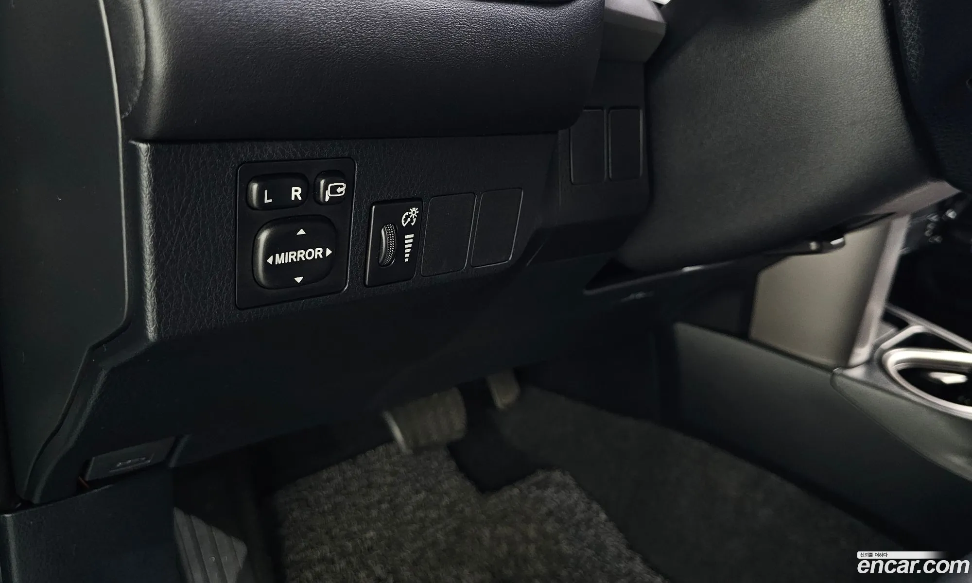 Toyota RAV4 2017 — 13