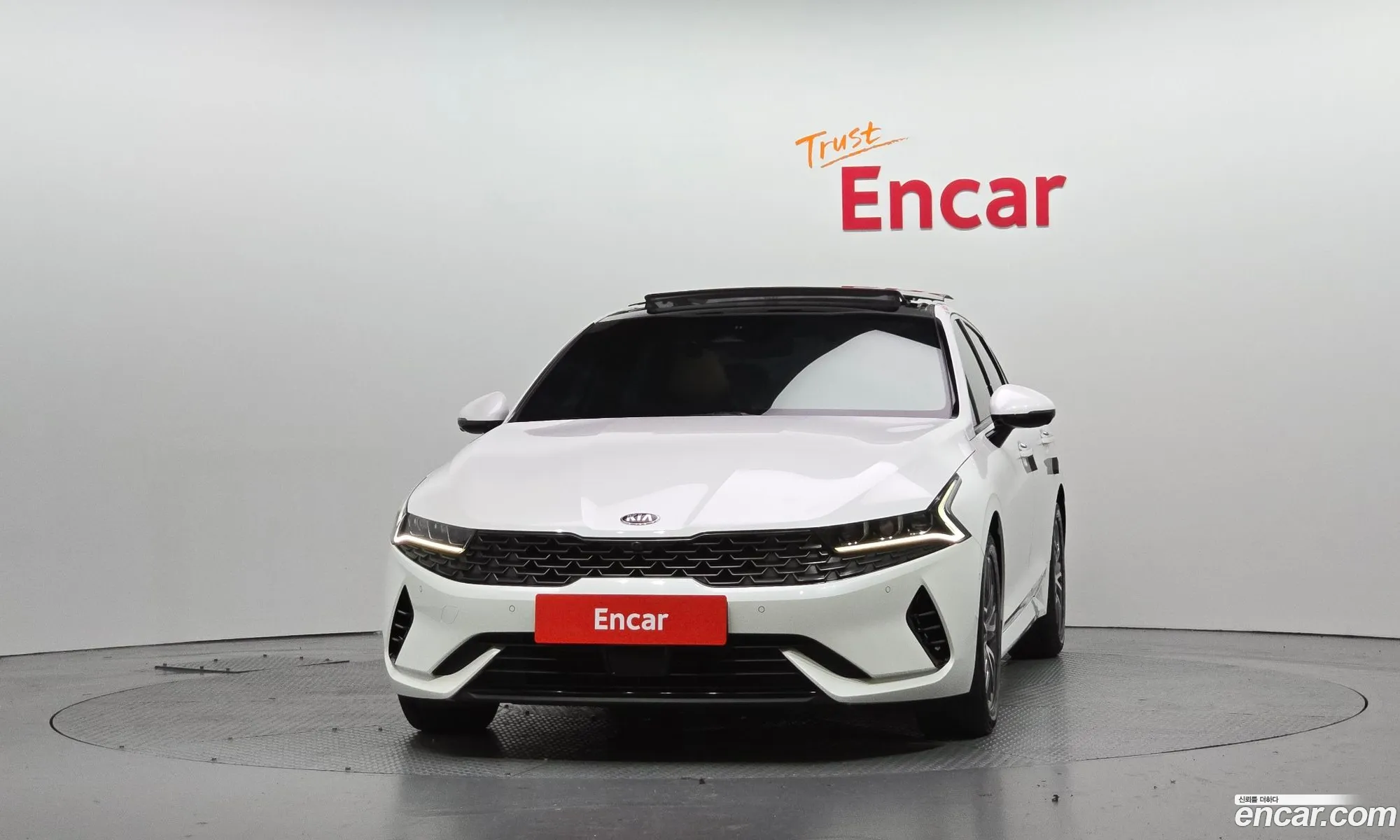 Kia K5 Hybrid 2021 — 8