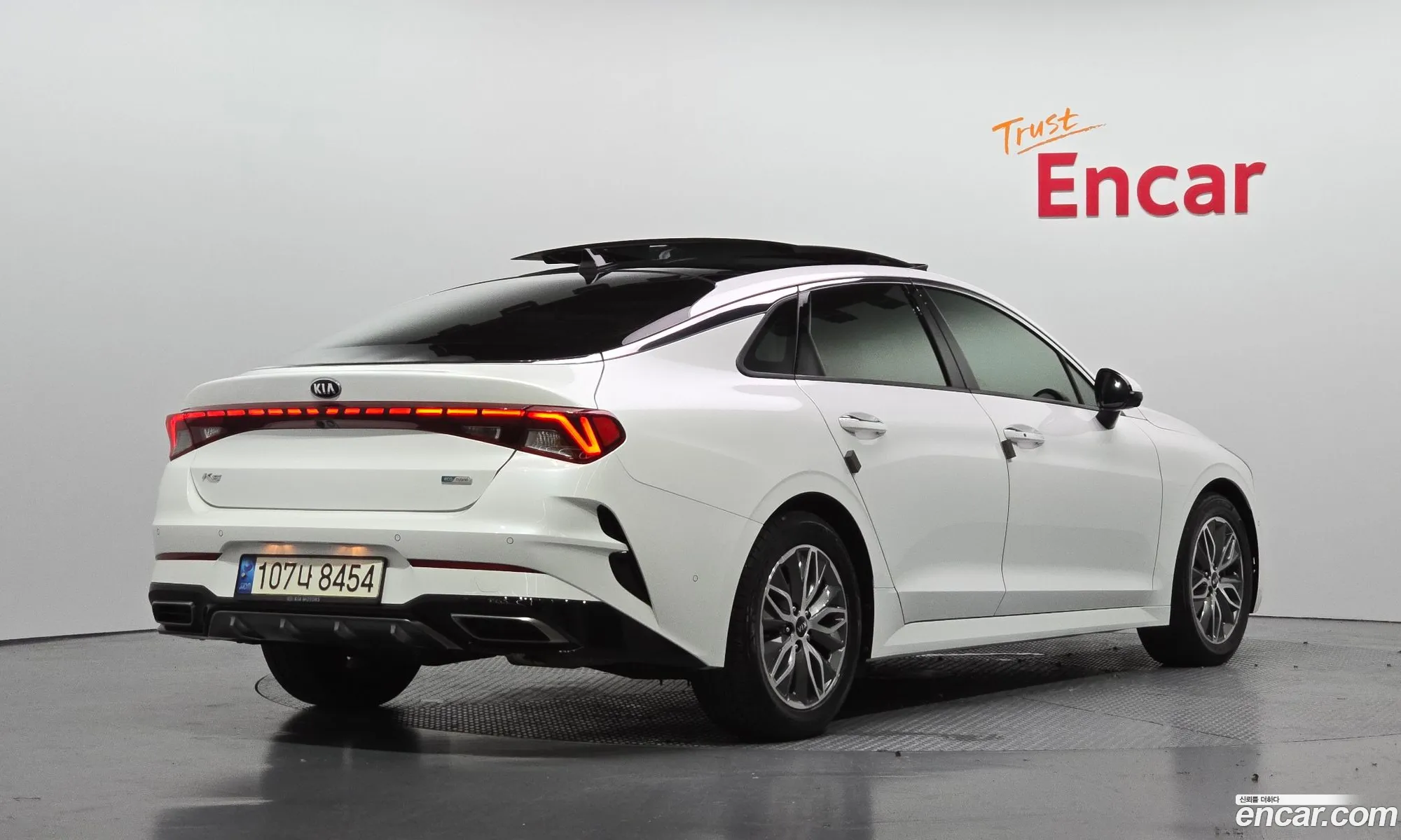 Kia K5 Hybrid 2021 — 14