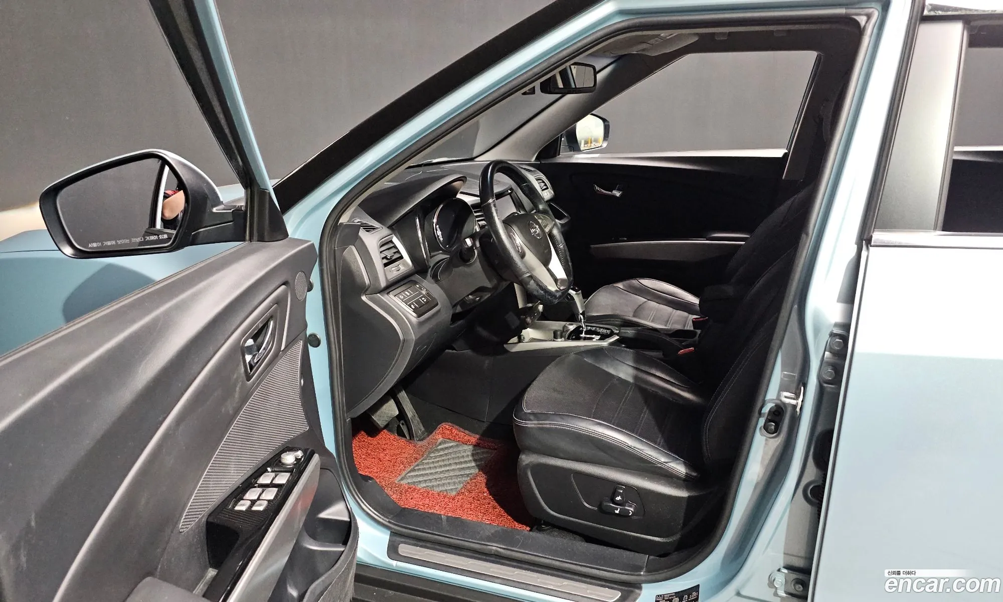 KG Mobility (SsangYong) Tivoli 2015 — 24