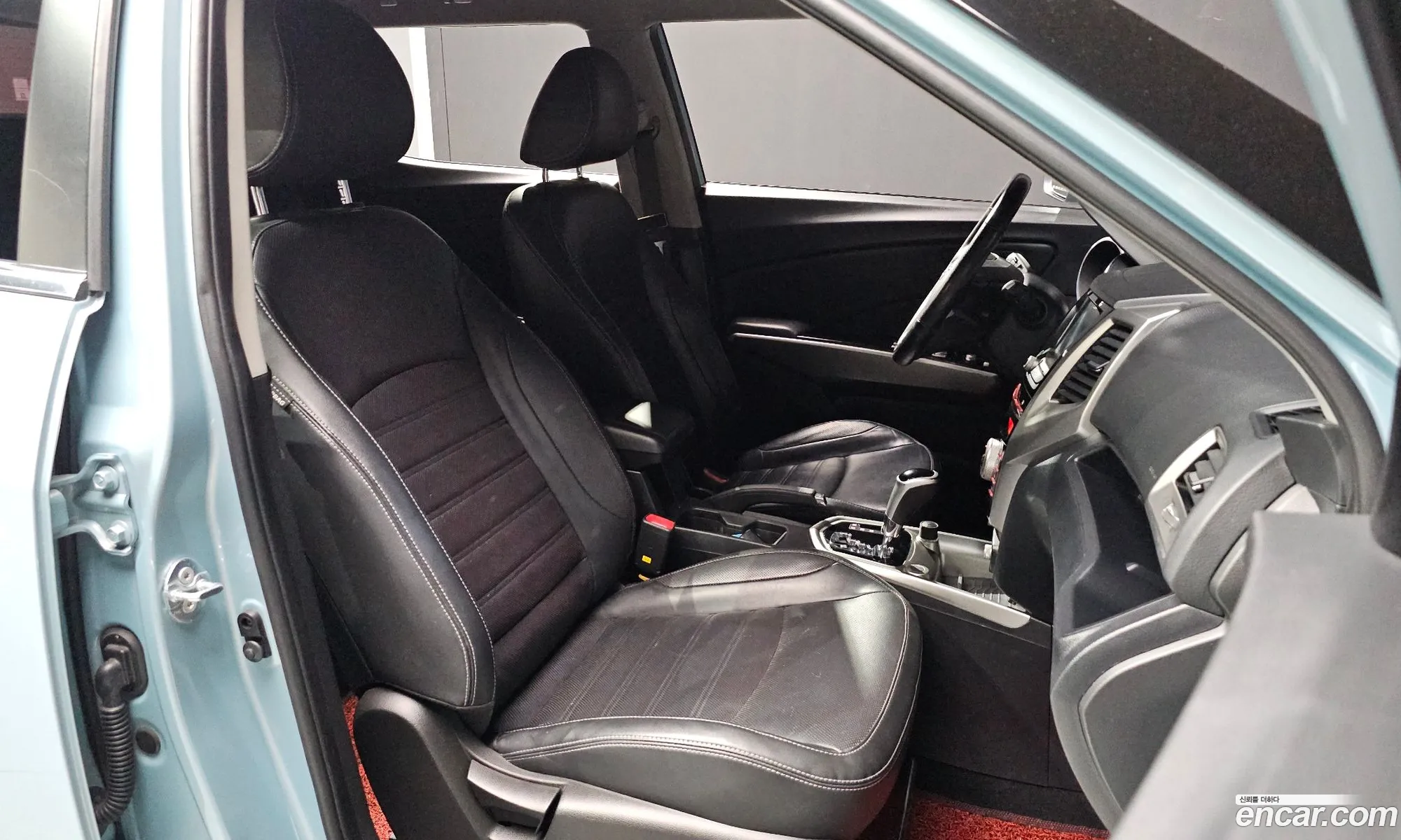 KG Mobility (SsangYong) Tivoli 2015 — 26
