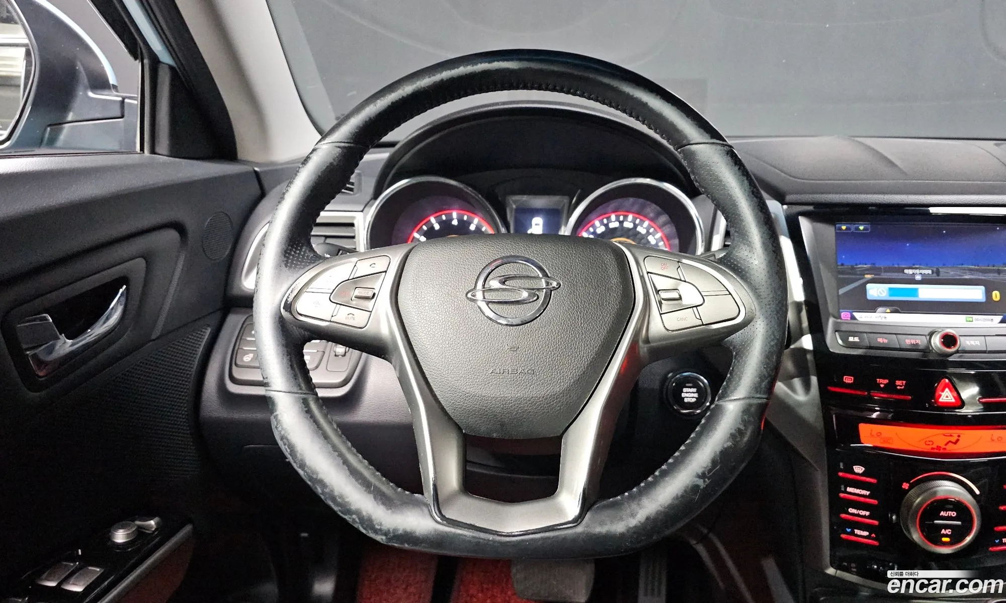 KG Mobility (SsangYong) Tivoli 2015 — 7