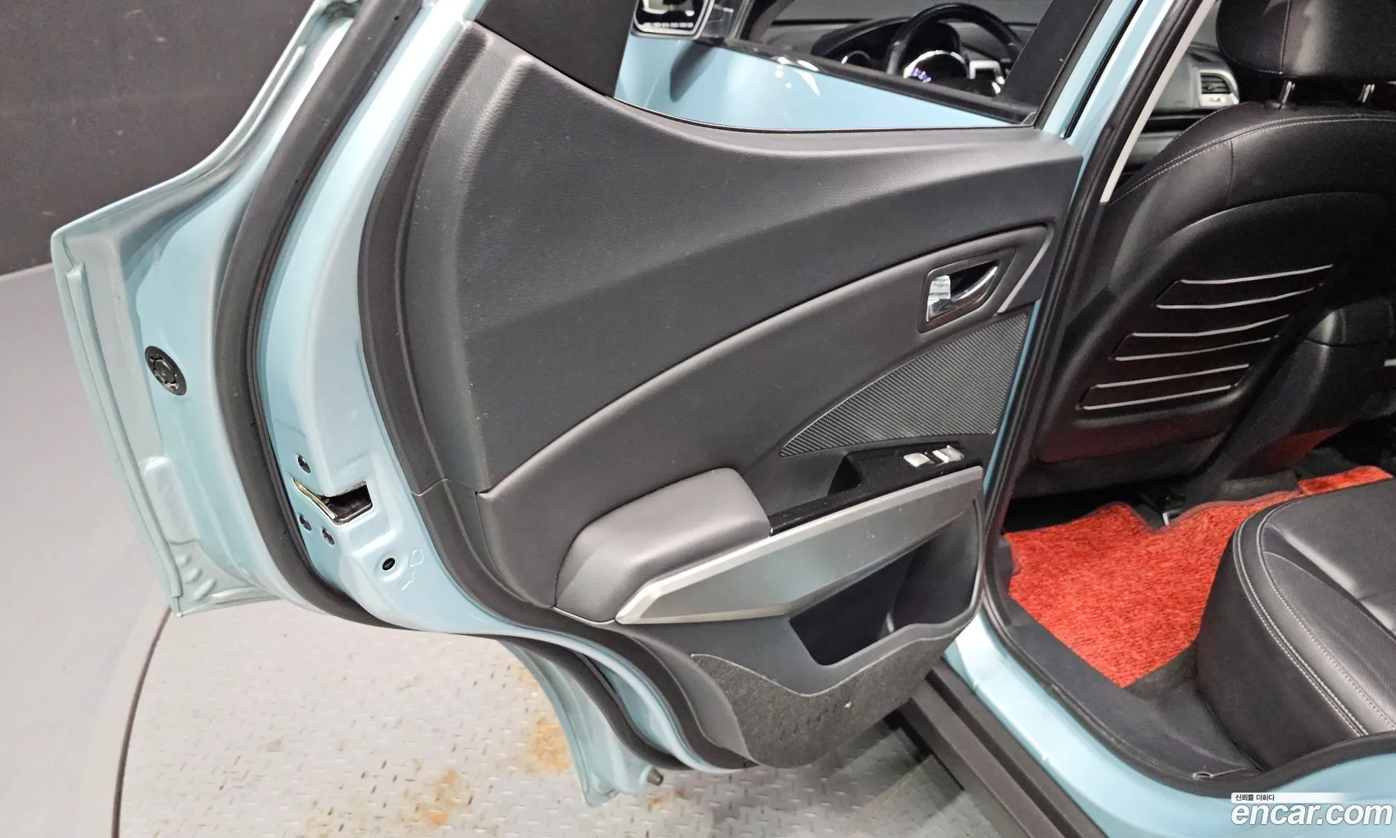 KG Mobility (SsangYong) Tivoli 2015 — 10