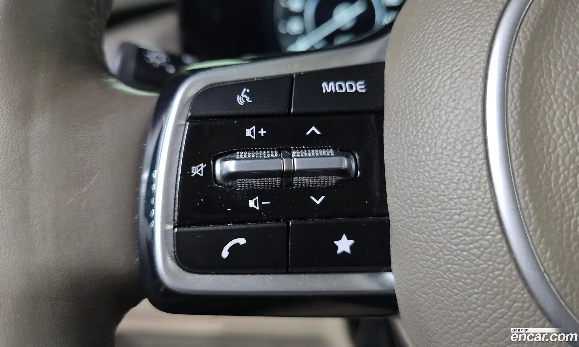Kia Carnival 2022 — 31