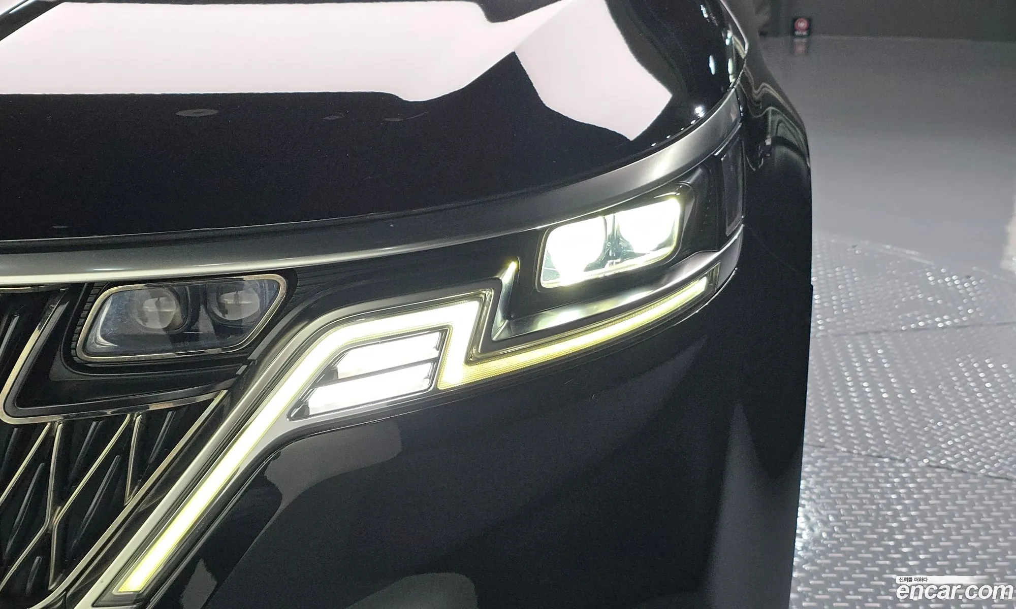 Kia Carnival 2022 — 23