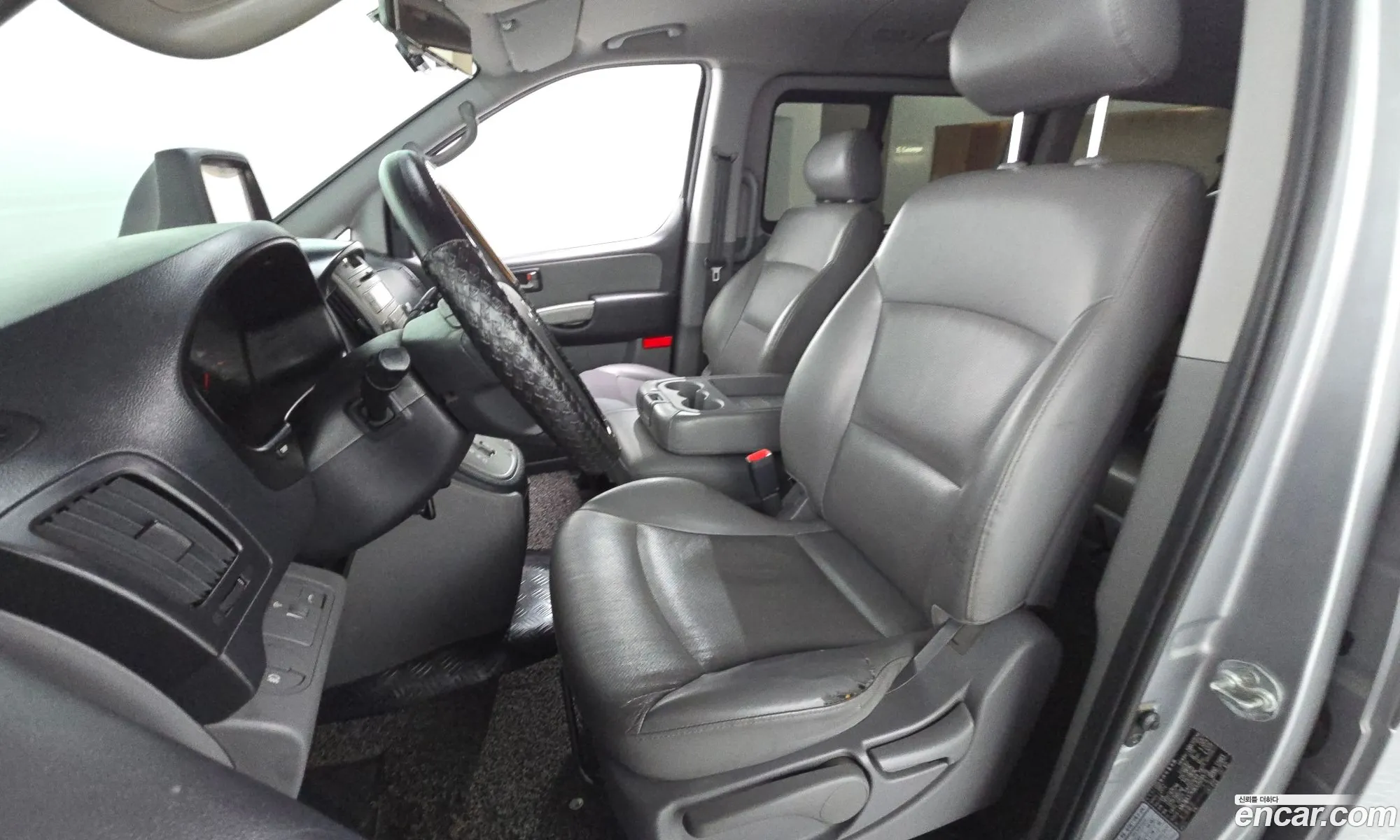 Hyundai Grand Starex 2012 — 20