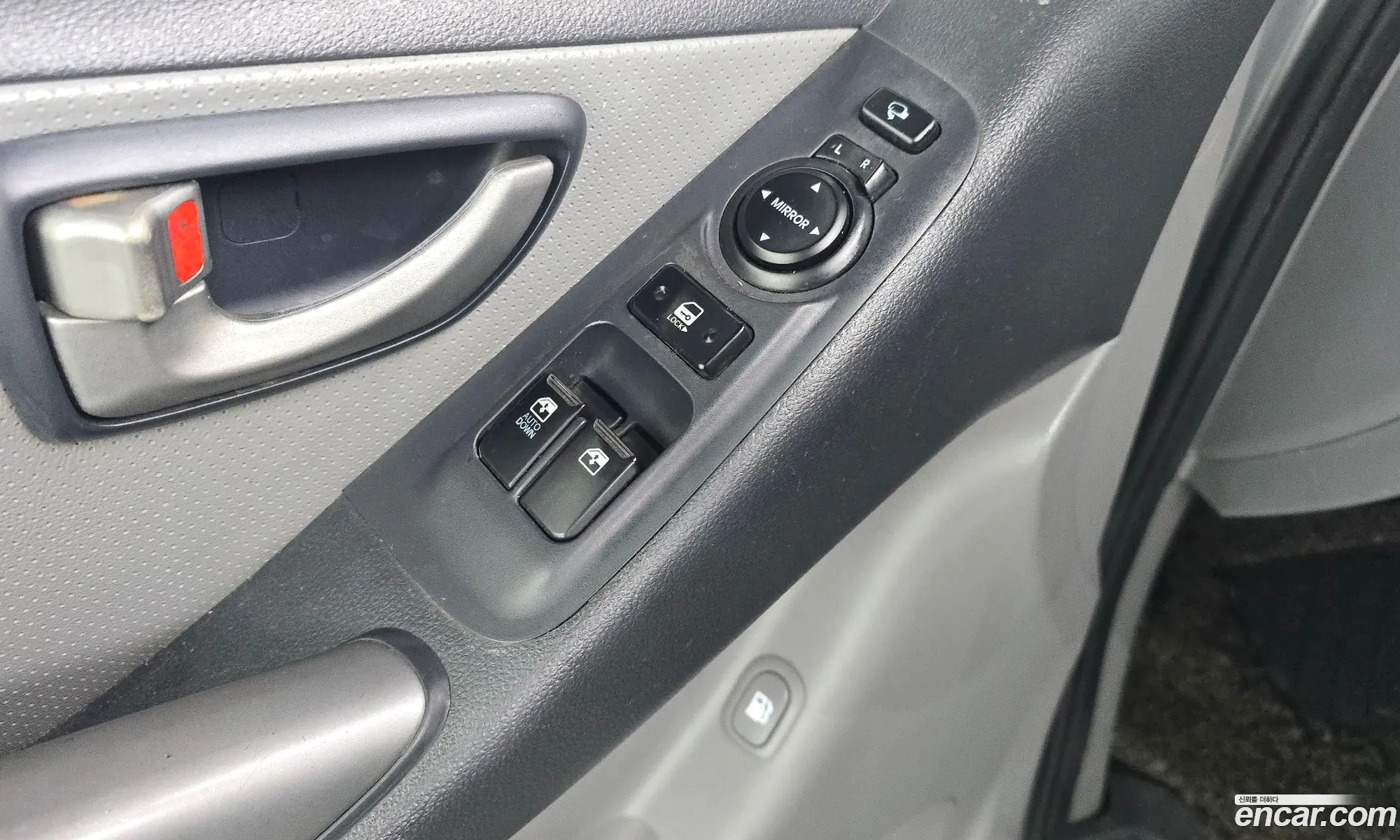 Hyundai Grand Starex 2012 — 25