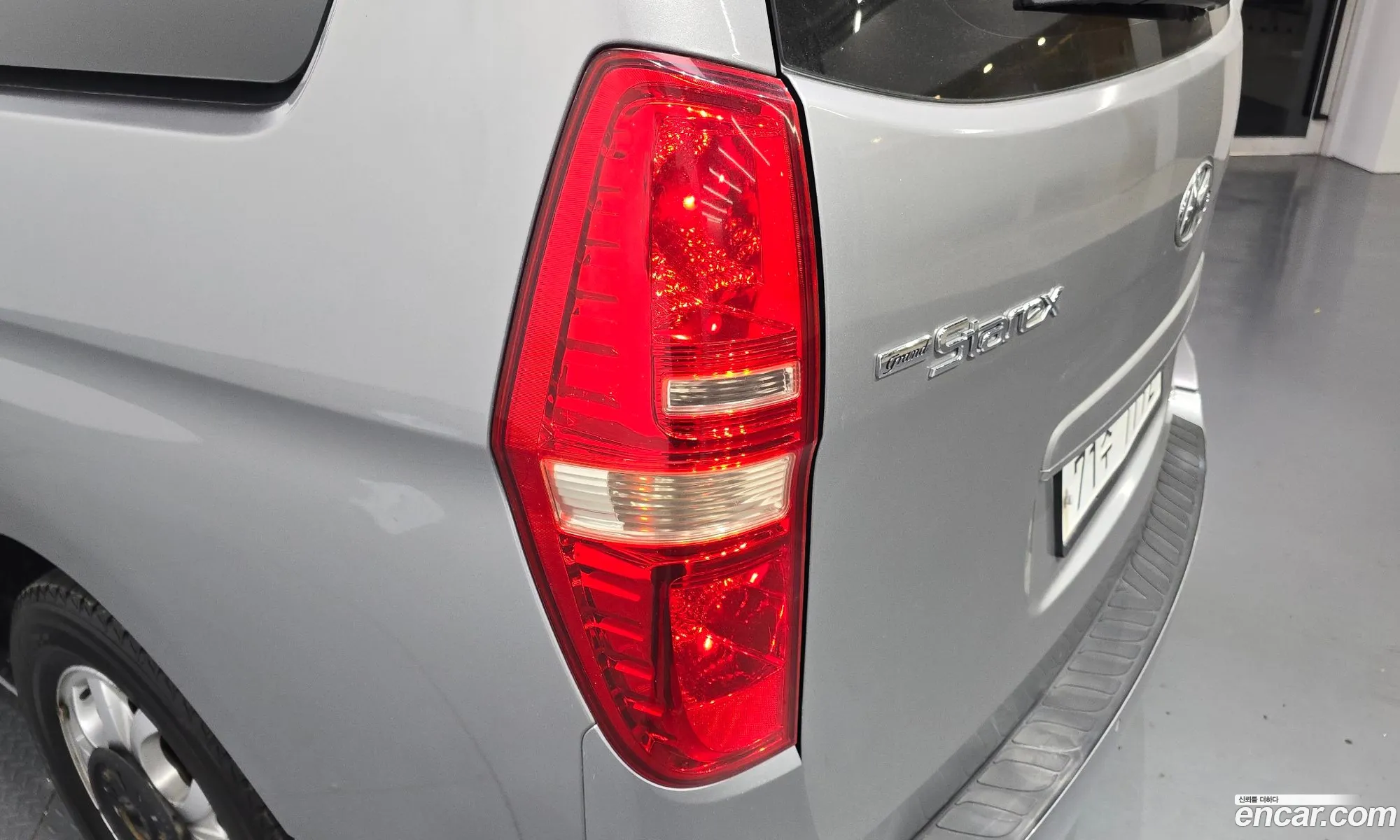 Hyundai Grand Starex 2012 — 22