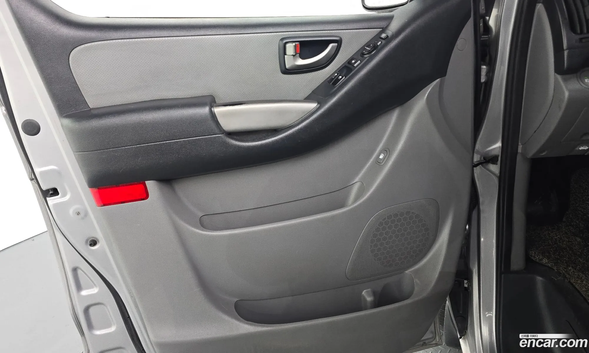 Hyundai Grand Starex 2012 — 4