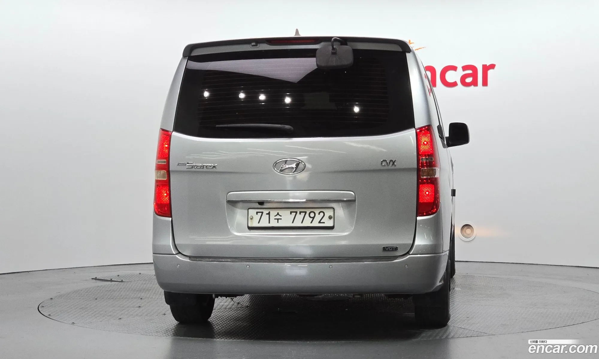 Hyundai Grand Starex 2012 — 29